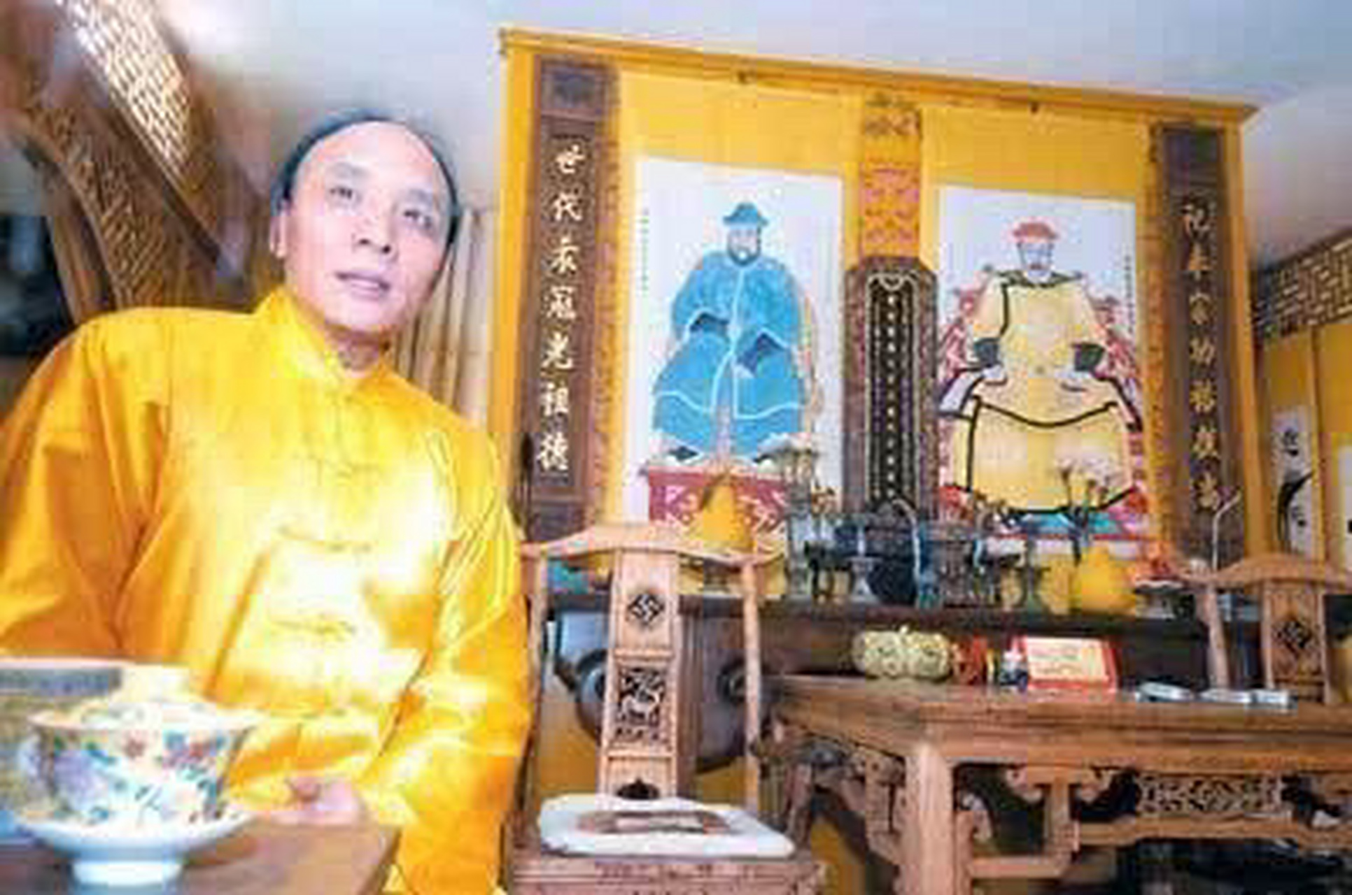 爱新觉罗州迪自称是多尔衮的十世孙,留着清朝的辫子,不和汉族人结婚