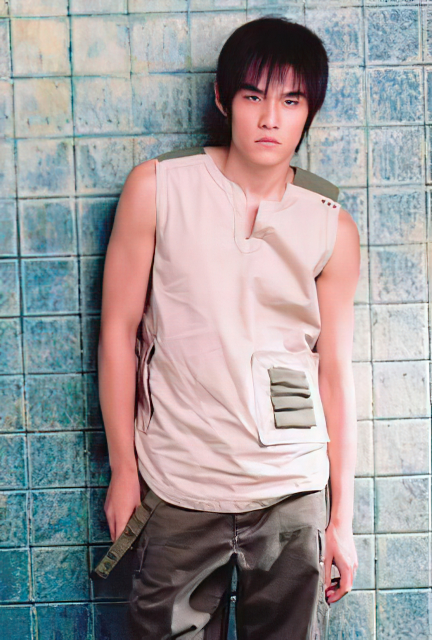 明星生图大赏# 最早知道周杰伦,第一张专辑是八度空间,中间范特西