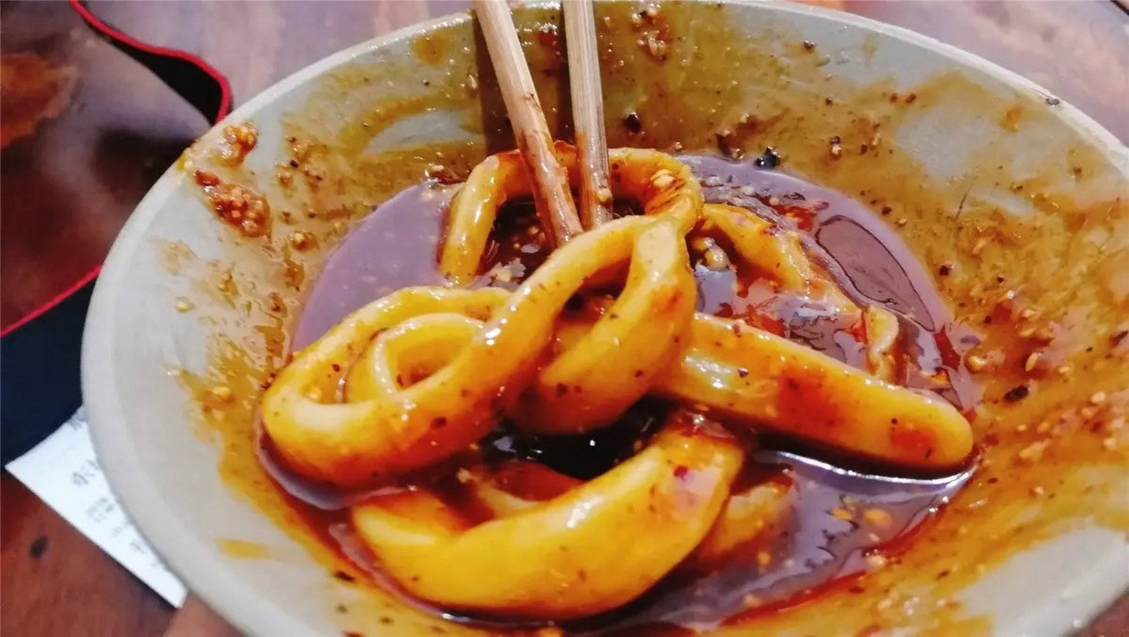 甜水面在成都面条界是一个很特别的存在.