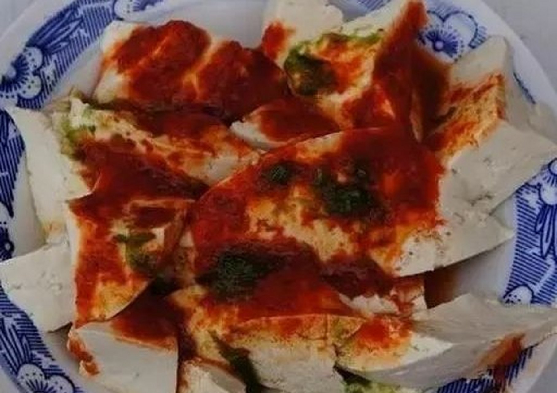 珍惜粮食拒绝浪费# 热豆腐,又称辣子热豆腐,是舞钢市的具有特色的