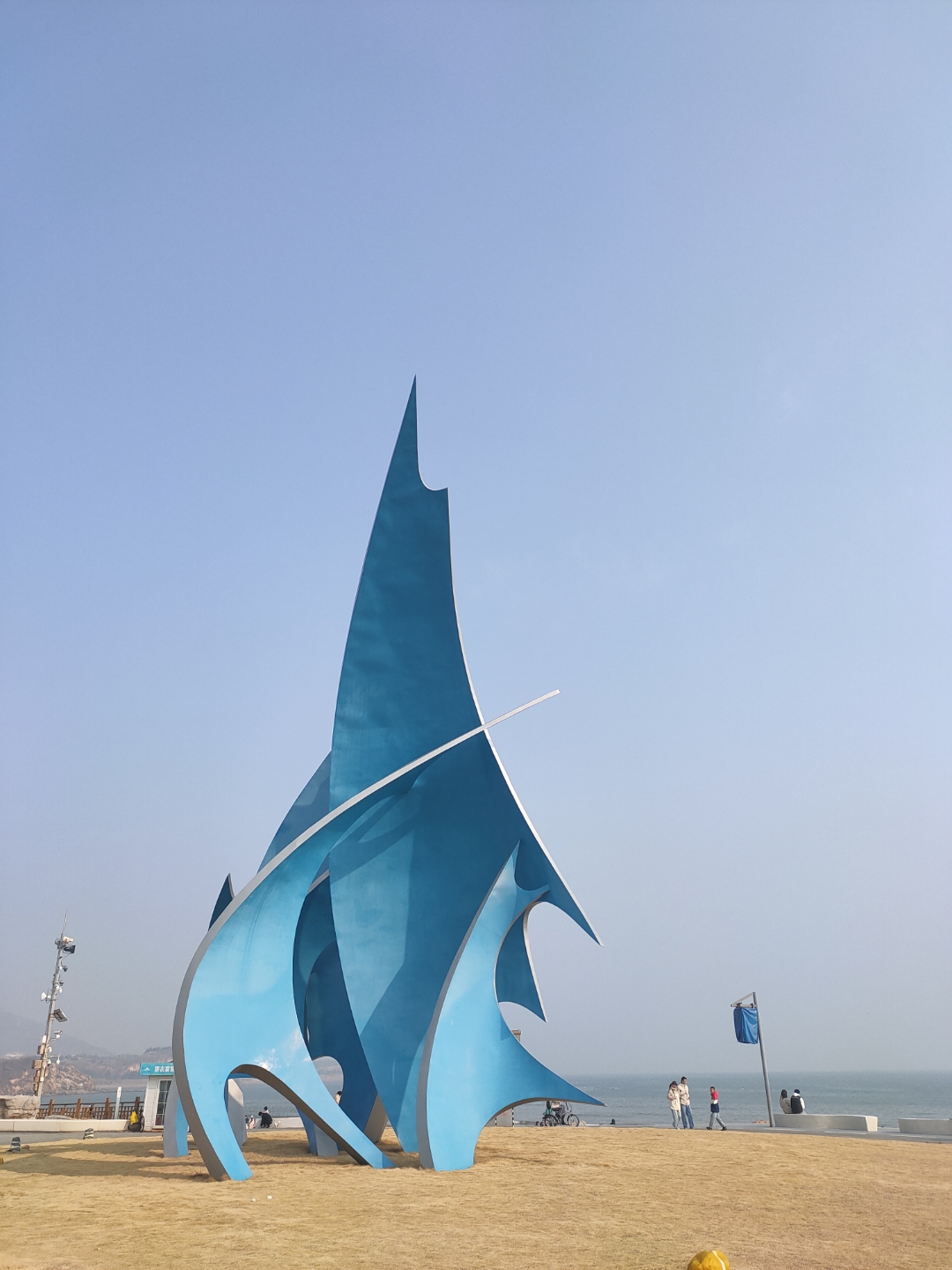 石老人海边溜达溜达