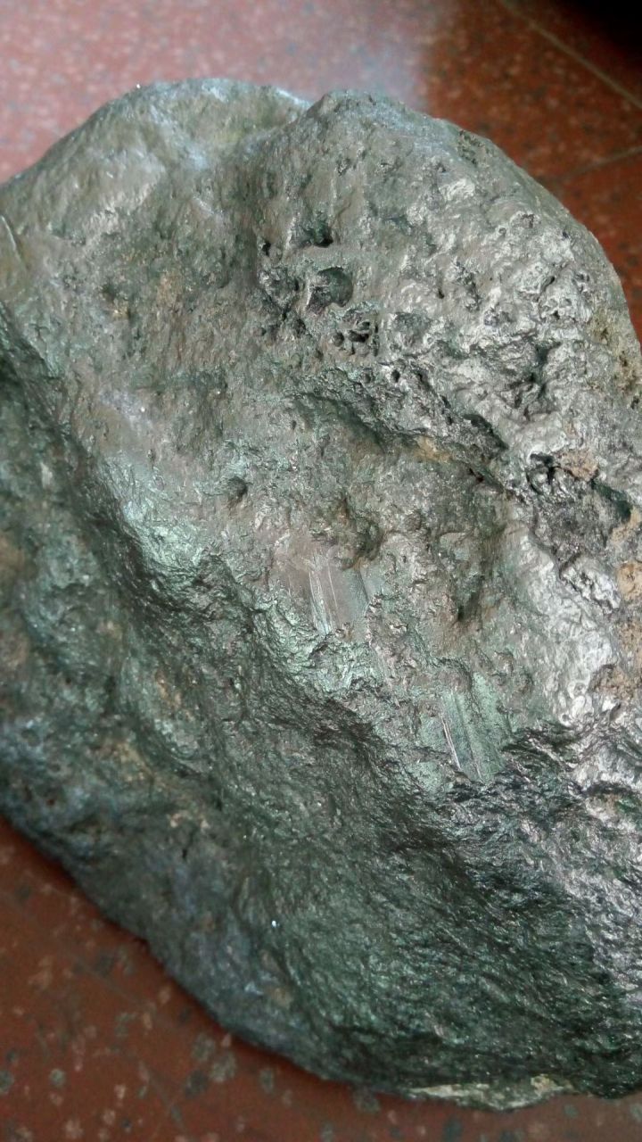 稀有金属陨石锎,四十多斤重