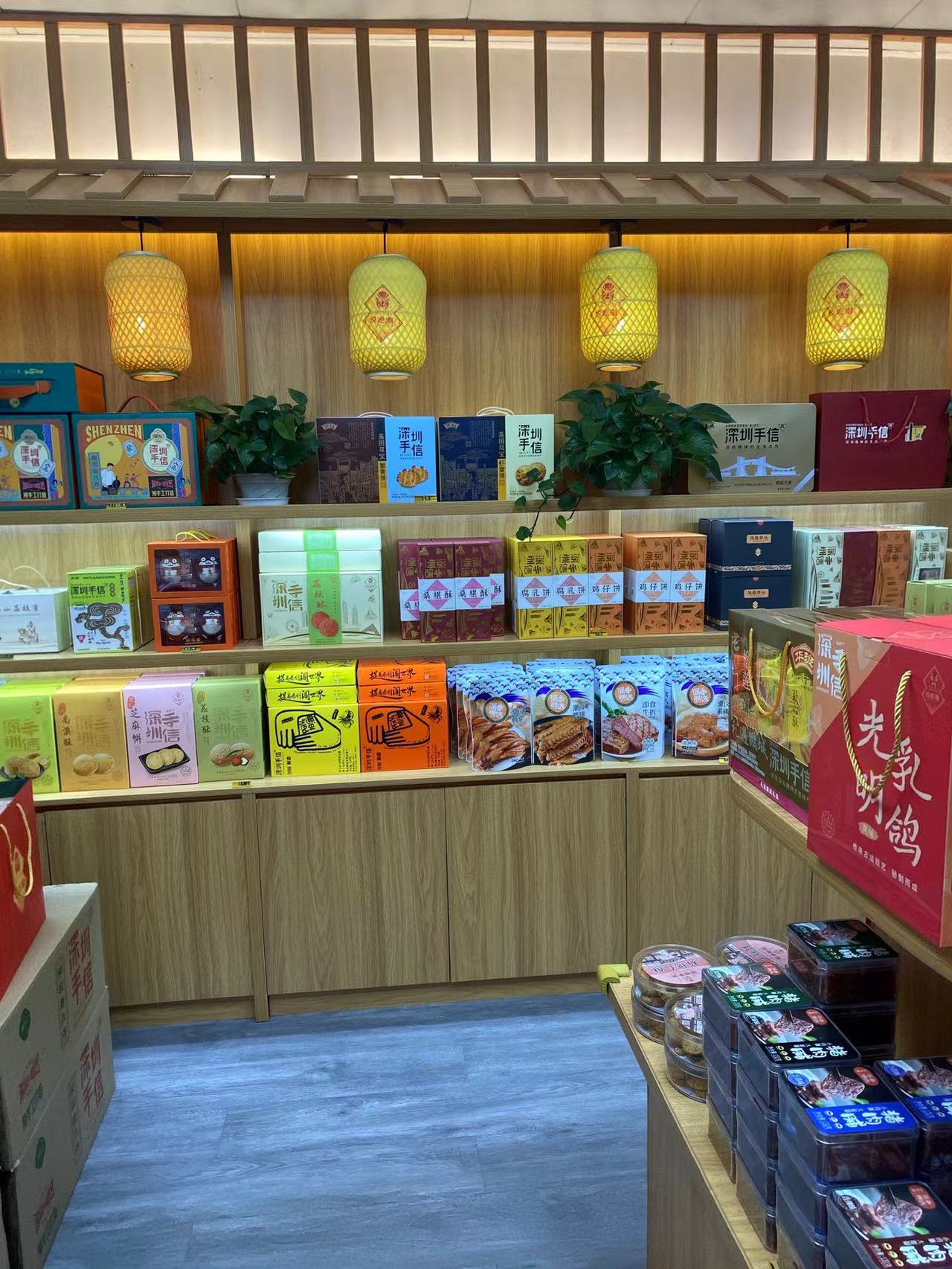 悦观潮深圳手信南山荔枝蜜2斤木盒装,纯正天然土蜂蜜没有药物污染和