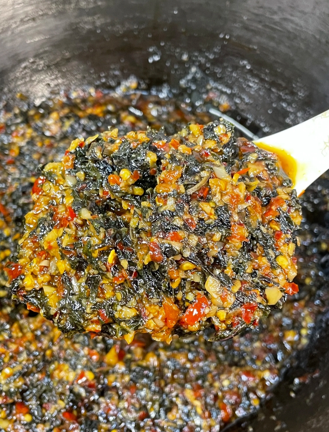 我妈做的紫苏酱!好吃到 紫苏蒜蓉辣椒酱!真的太香了!