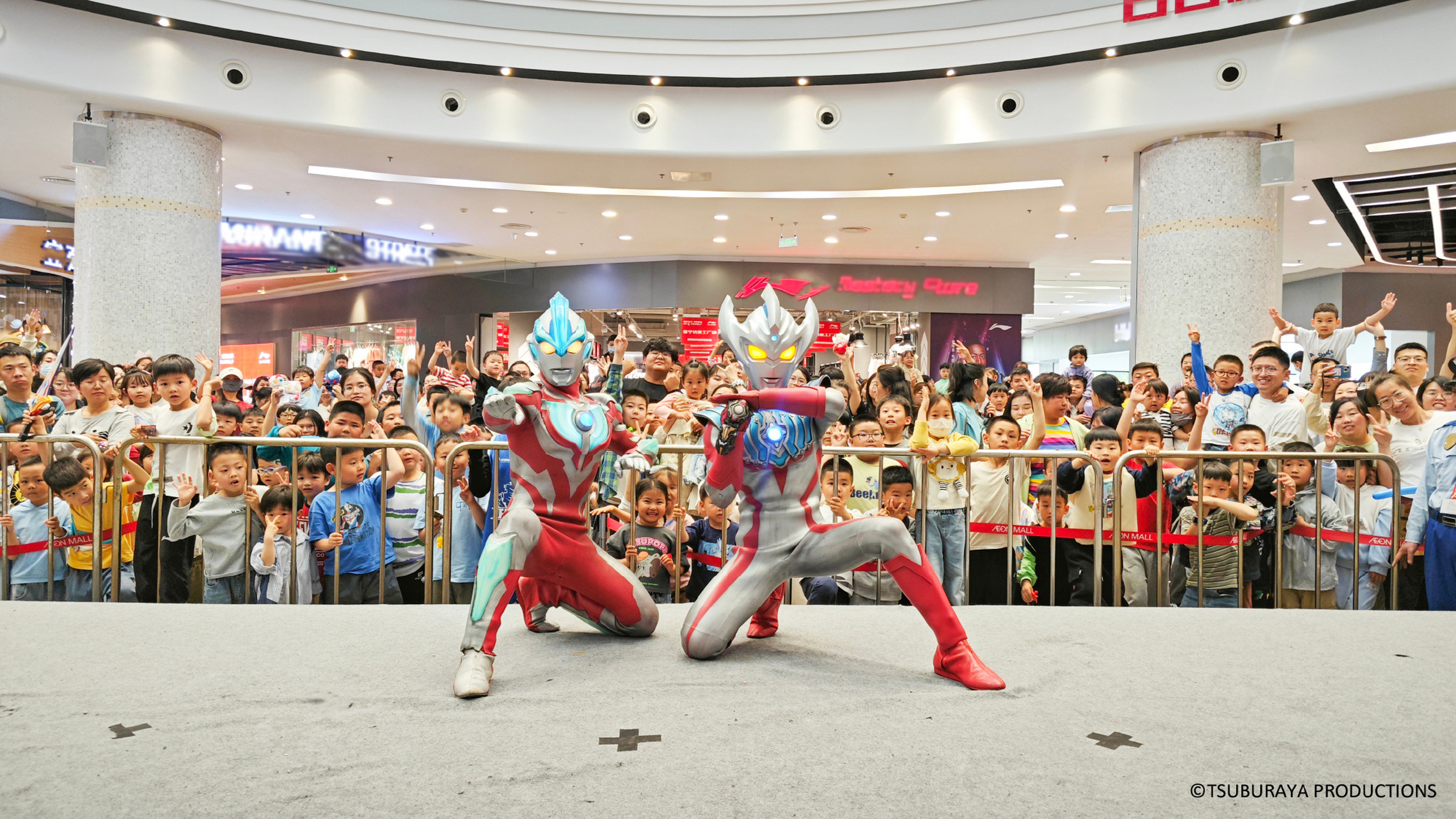 5月25,26日永旺梦乐城之烟台金沙滩奥特曼舞台活动大合影来了