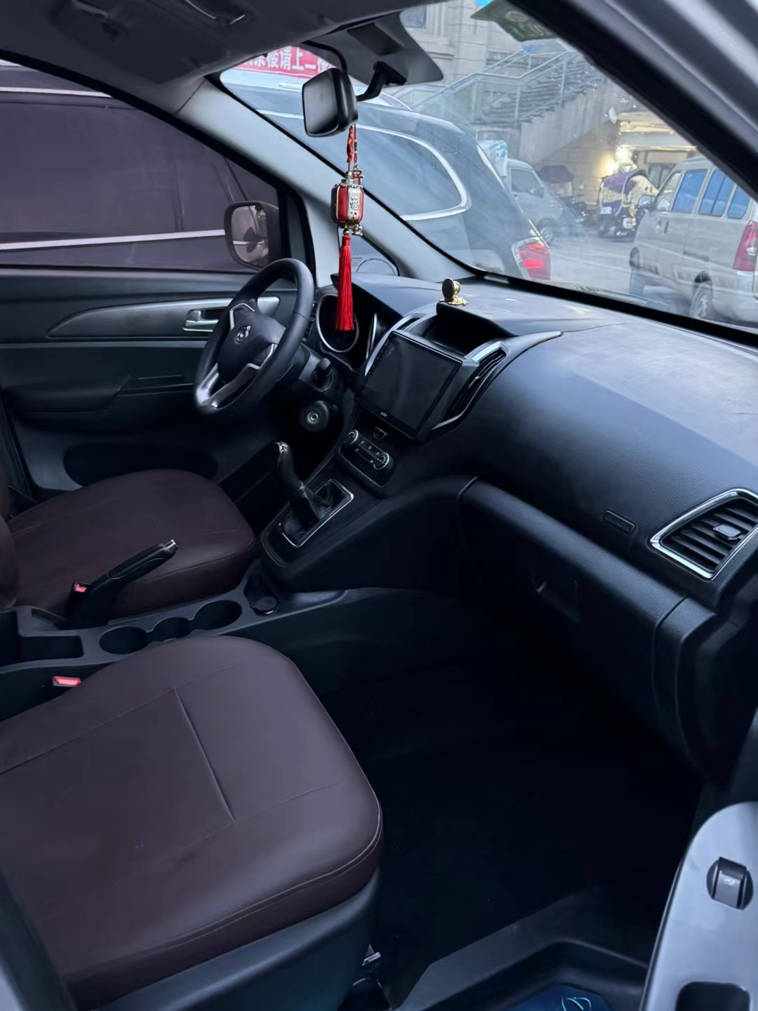 新到店19年长安睿行,发家致富小能手,七座大空间,拉货不用下座椅,成色