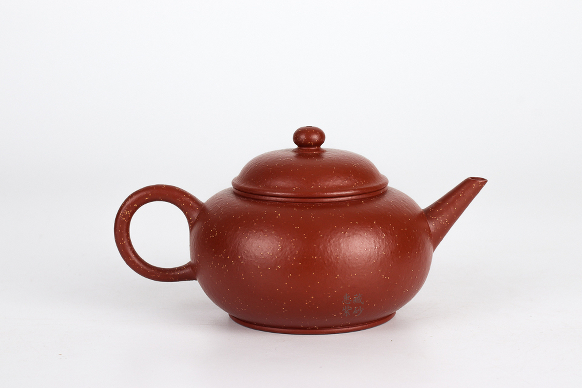 【水平壶】 作者:周虎 紫砂界中青辈实力陶手,国