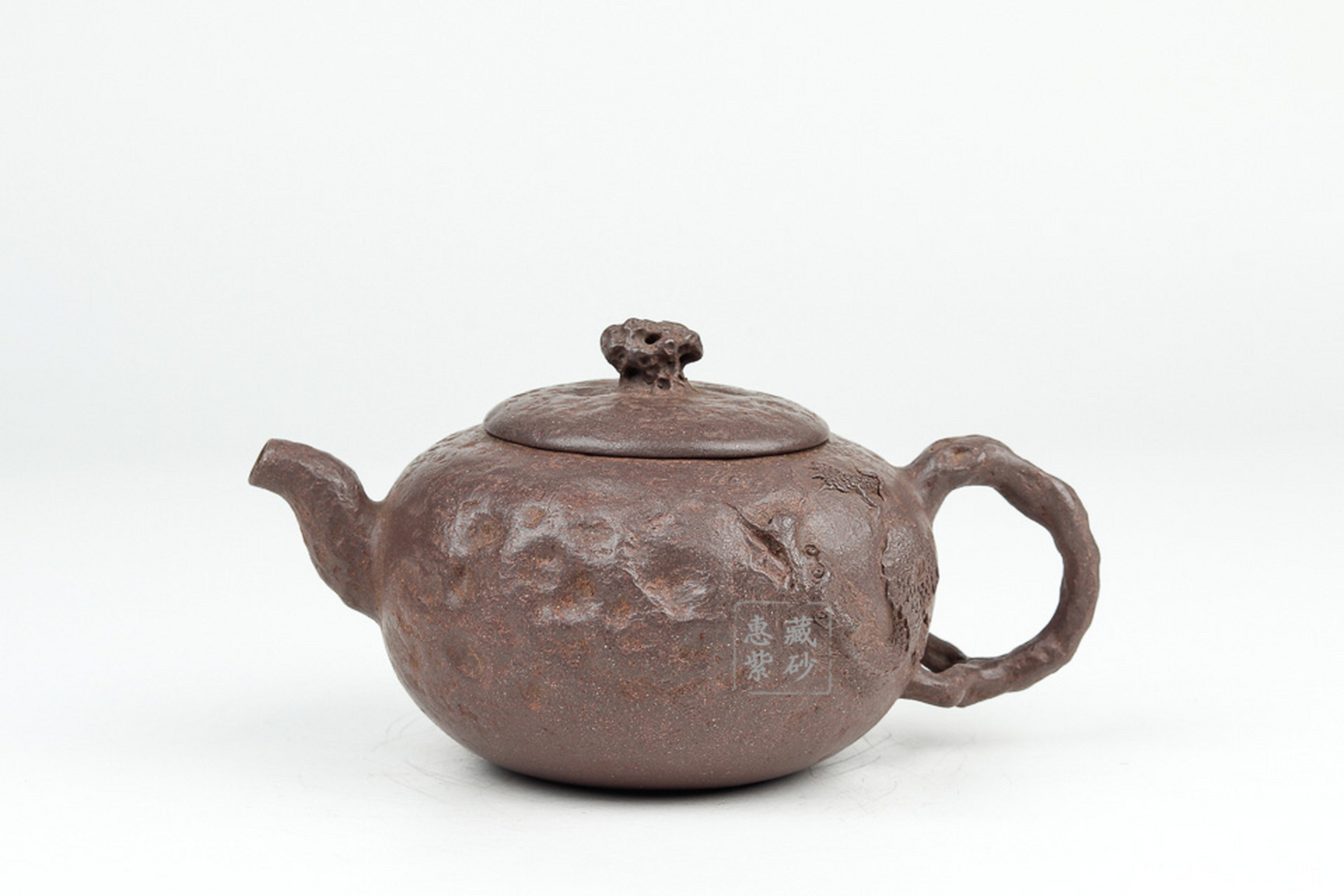 【太湖石龙供春套壶】 关注惠藏紫砂,宜兴 名家 全手工 作者:赵春玉