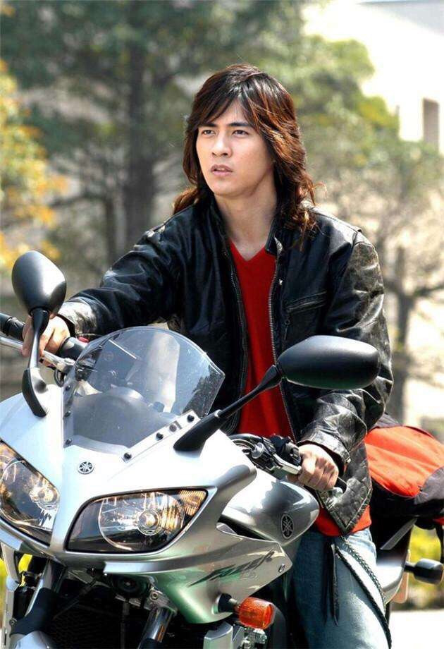 万物皆可云# 周渝民所饰演的的花泽类在当时是所有少女心中的男神哪 