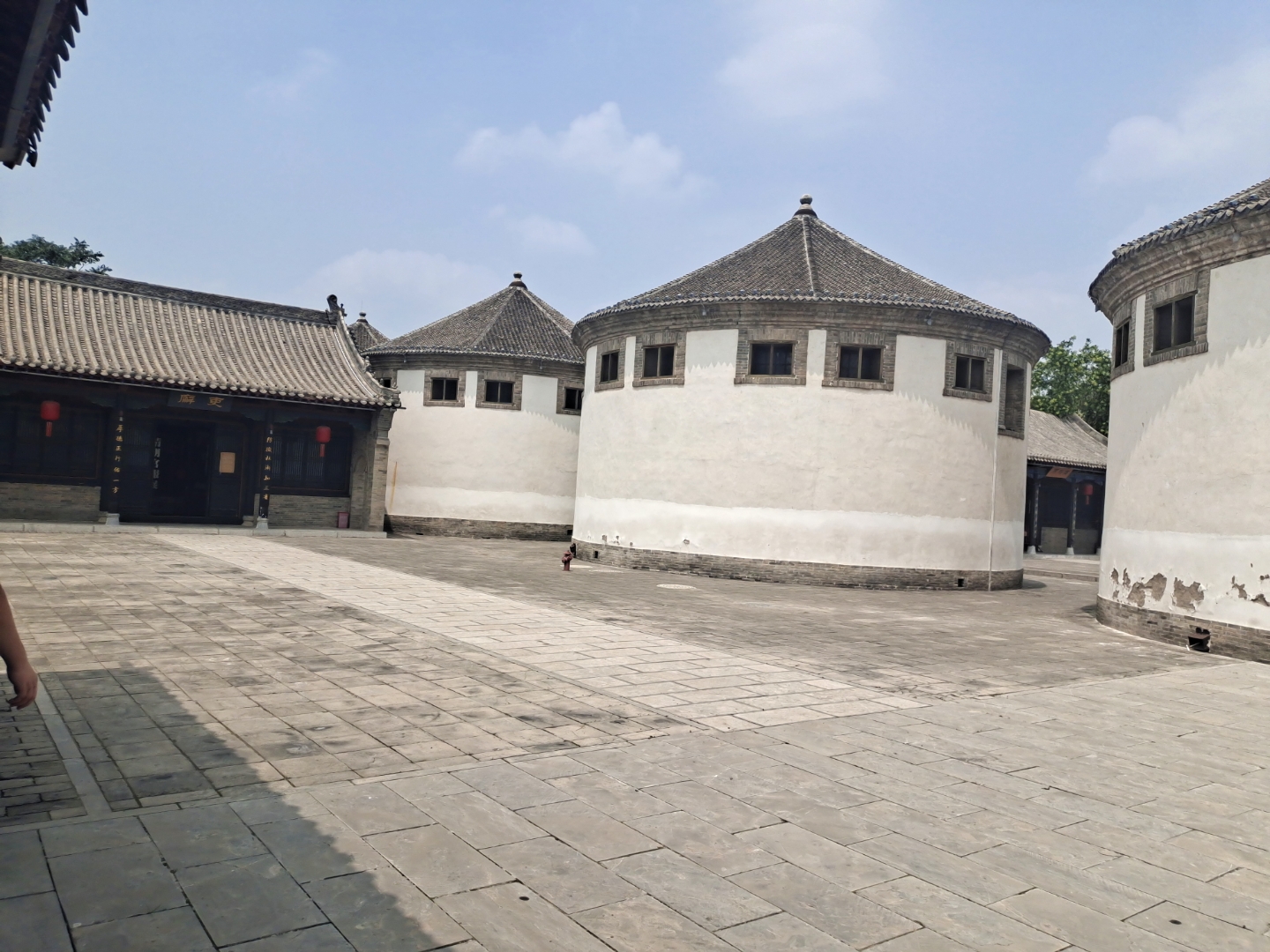 在生活中,我们不能总是期待幸运的降临,更要做好迎接命运挑战的准备