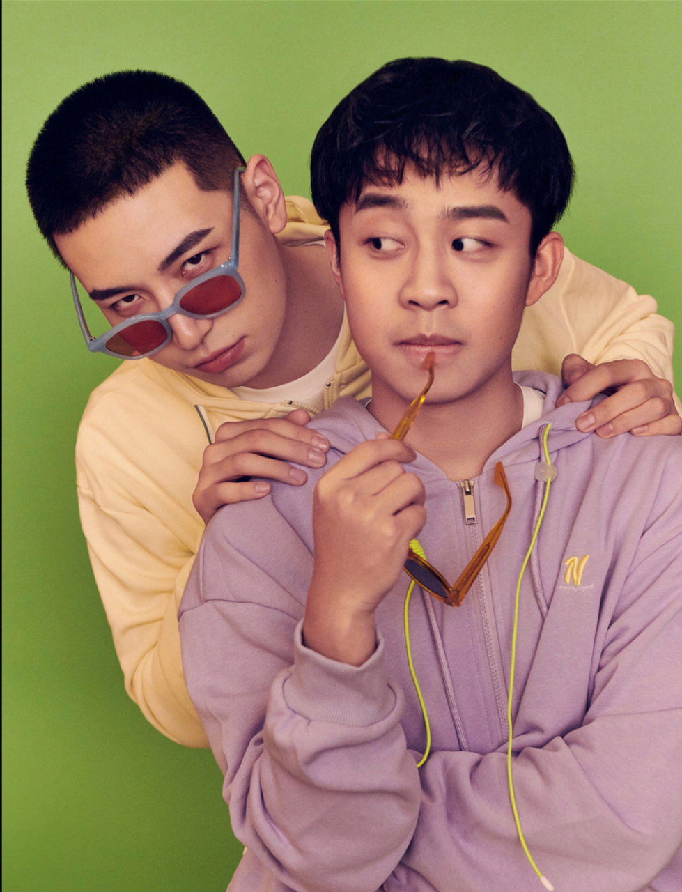 【张九龄王九龙合照】 相声演员不穿大褂真的不一样,感觉有点像时尚