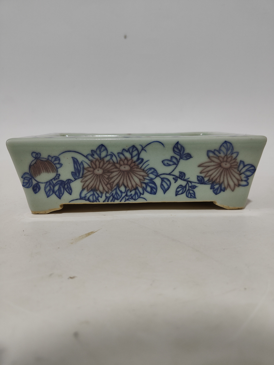 晚清豆青釉青花釉里红花卉四方水仙盆