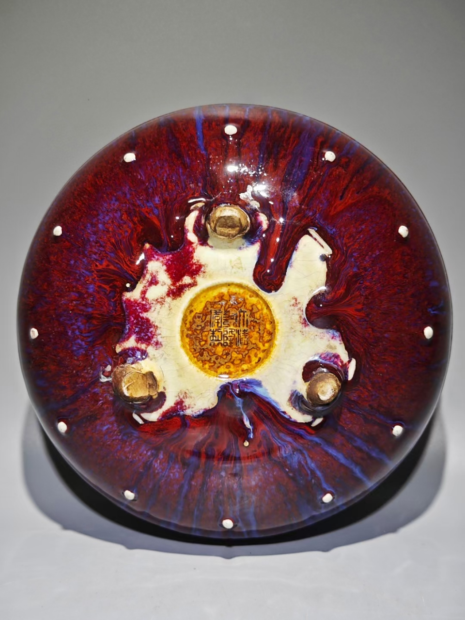 清中期琅红釉窑变双耳鱼篓尊