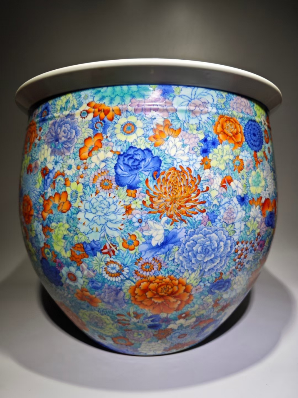 清中期青花斗彩百花纹画缸