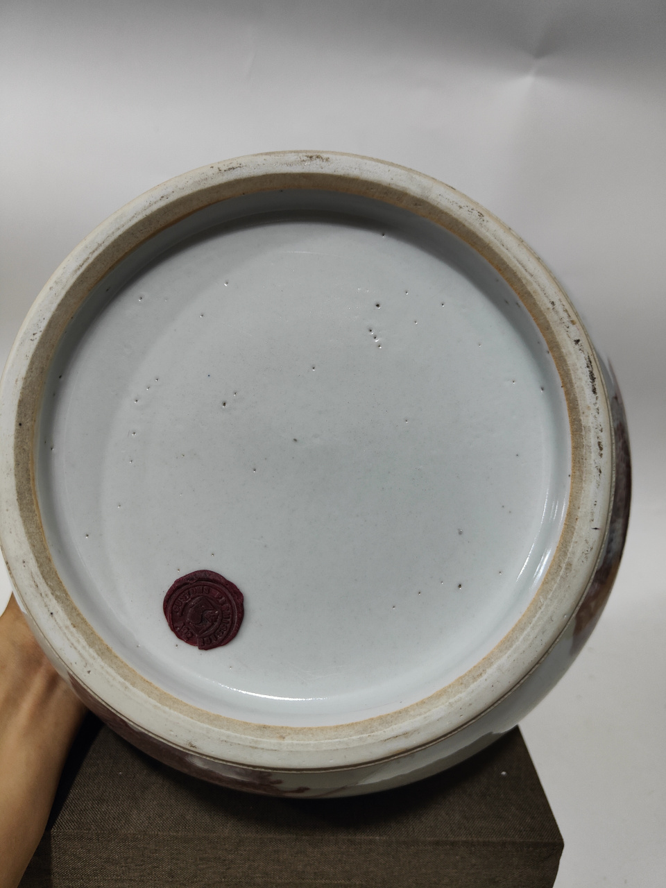 清中期青花釉里红神兽图文房卷缸