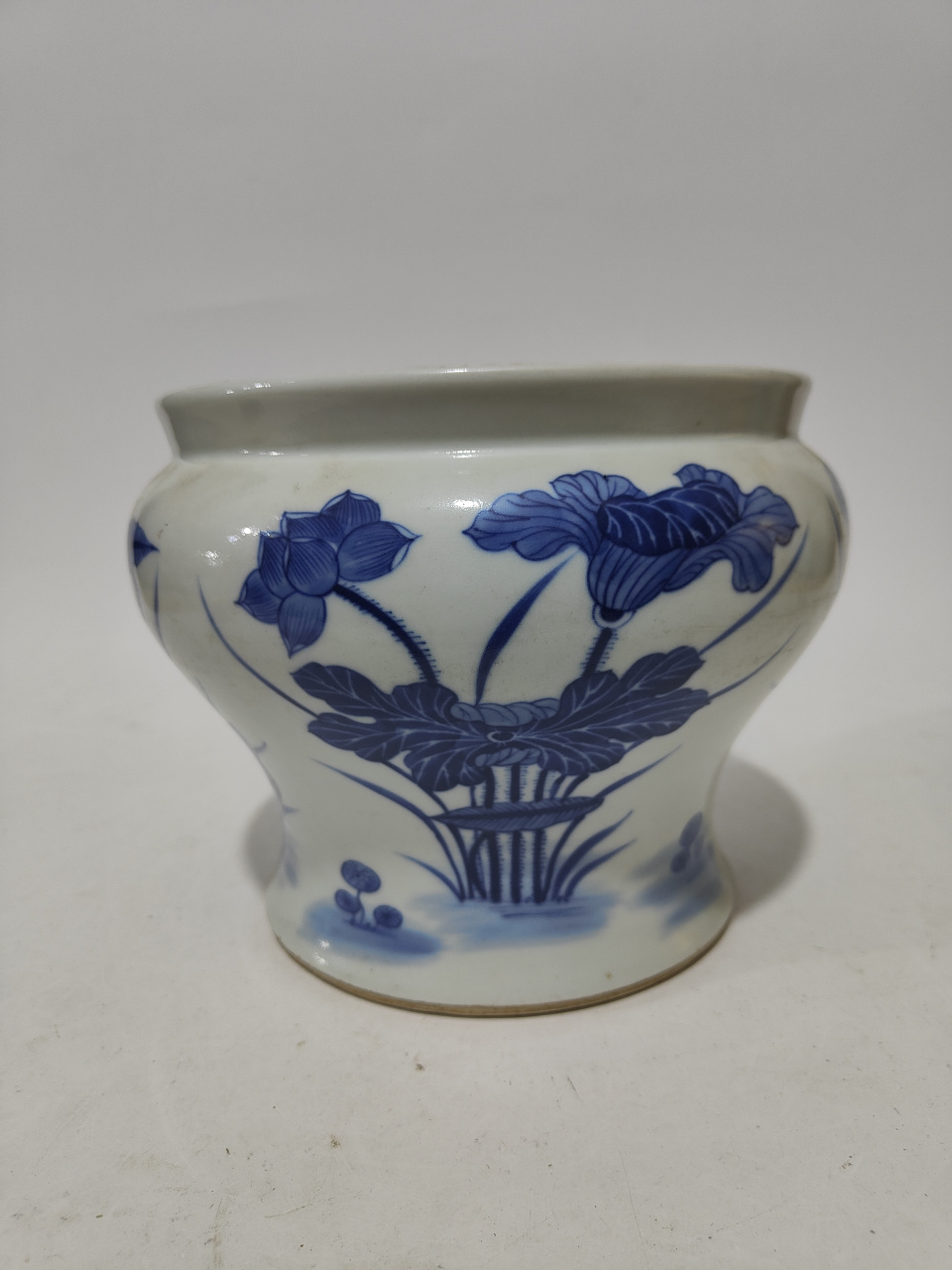 晚清青花荷花图文房笔洗