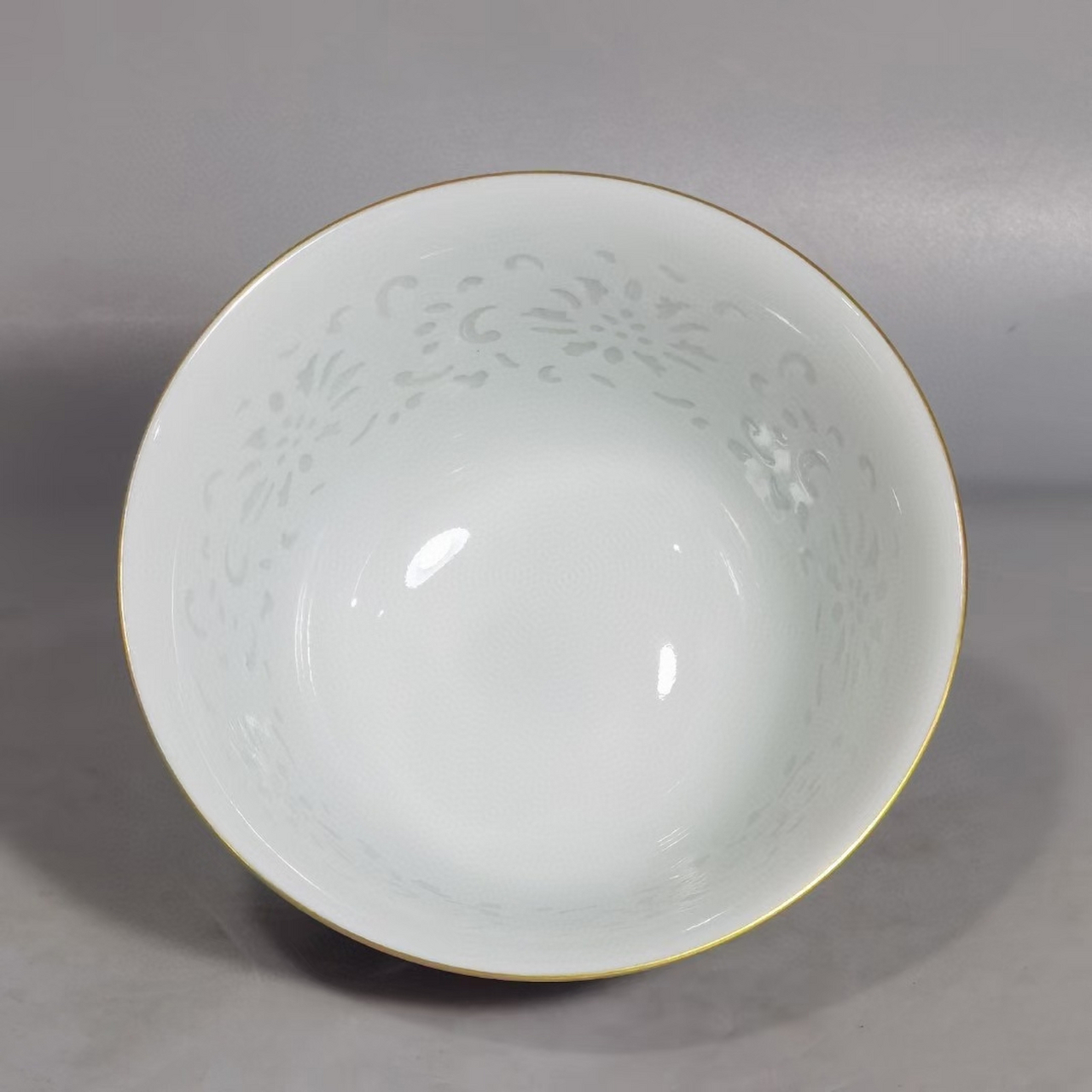 清中期胭脂红粉彩事事如意玲珑杯