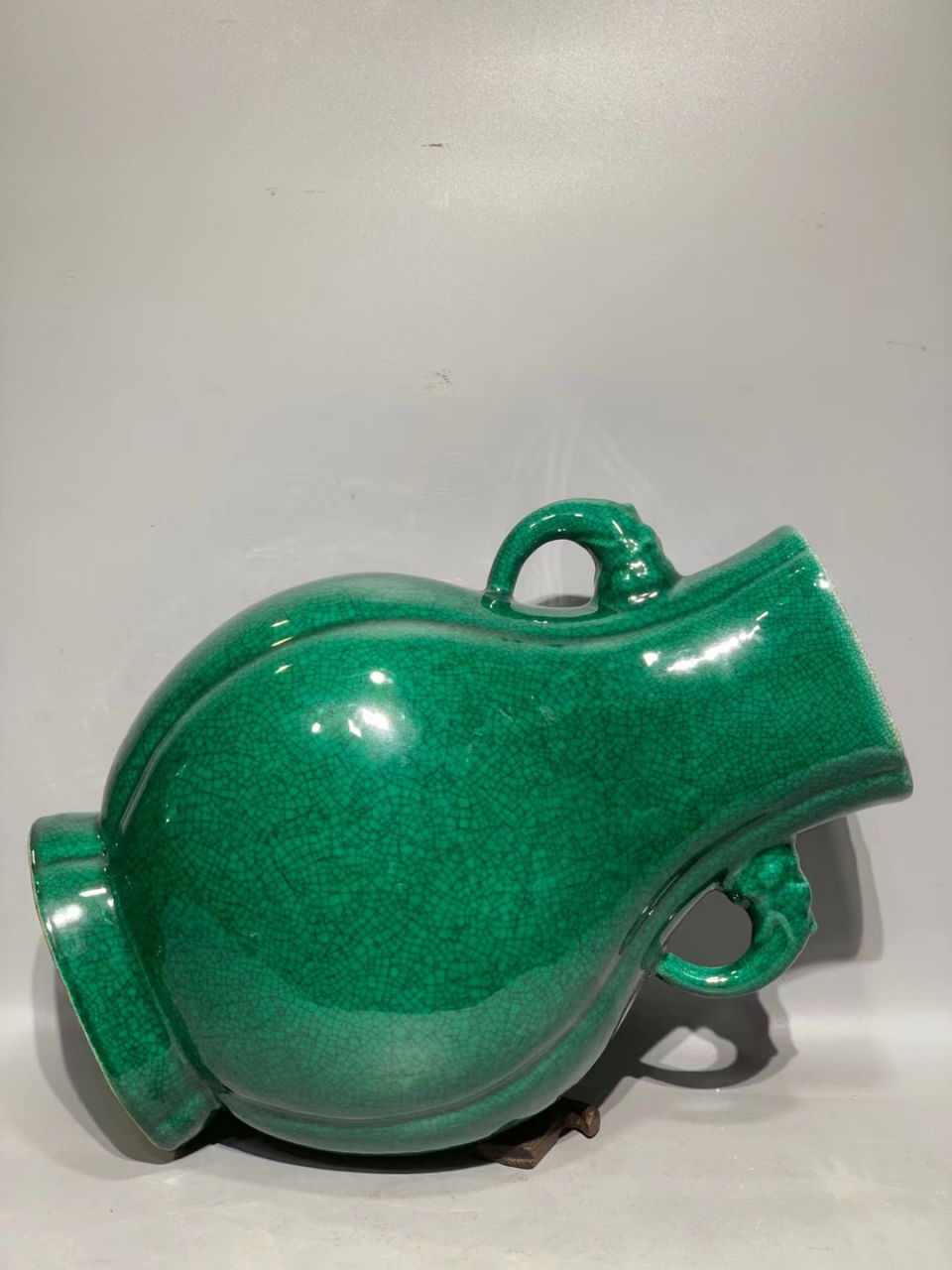 清中期绿哥釉双耳尊