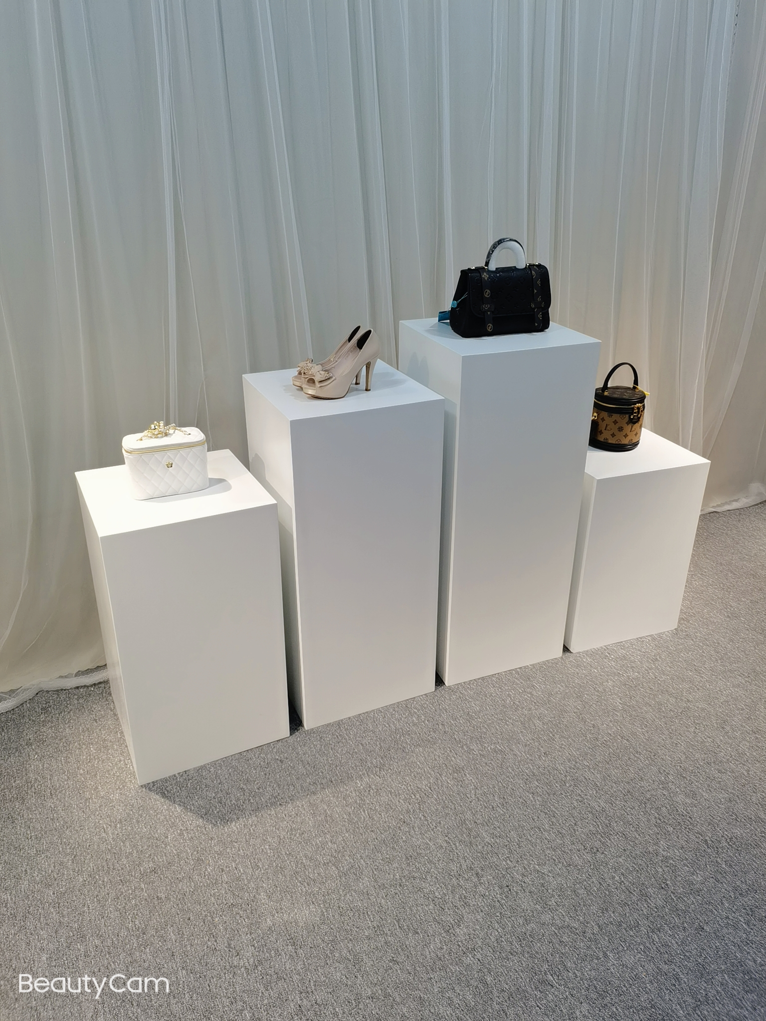 方形木质烤漆哑光白色展示台