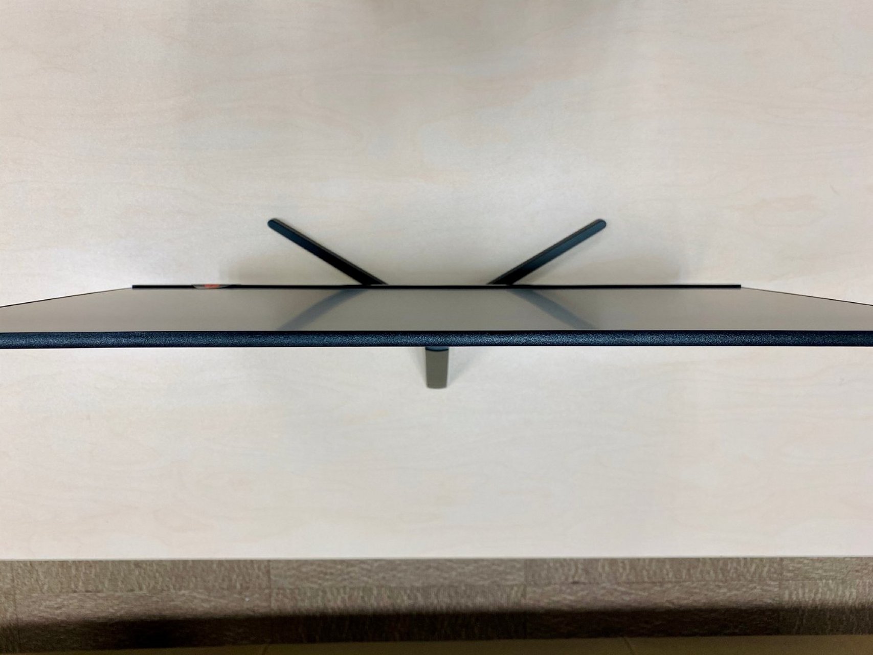 【redmi显示器1a开箱】  redmi显示器1a设计十分简洁,金属脚架,技术