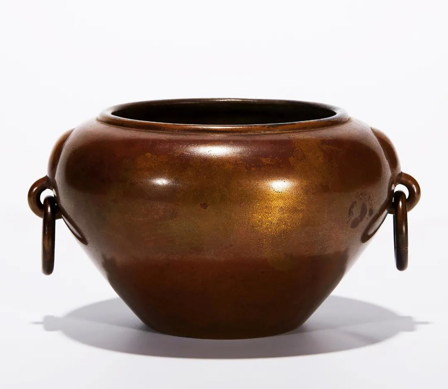 图1,明晚期 铜"朴庵家藏"款出戟耳炉 图2,明 玛瑙凤鸟衔莲花纹杯 图3