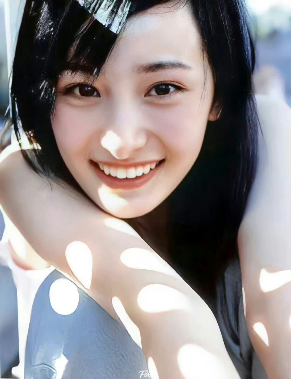 #杨幂旧照# 杨幂小年轻旧照,淡妆也很出圈!#杨幂绝美照片#  赵露思,19