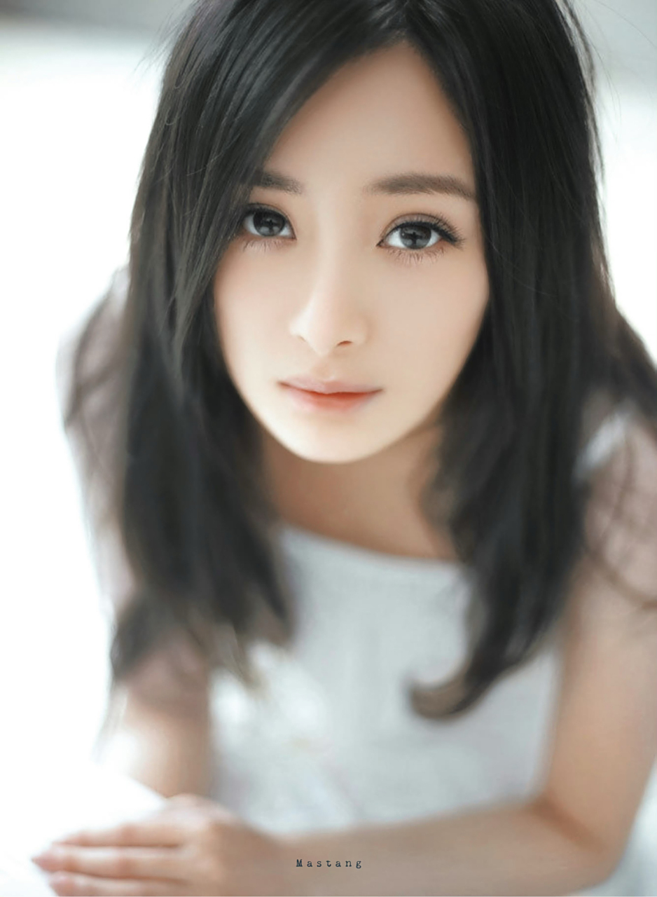 #杨幂旧照# 杨幂年轻时皮肤状态真的很不错👍肤白貌美!第一张清纯可