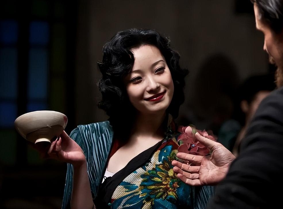 倪妮《金陵十三钗》