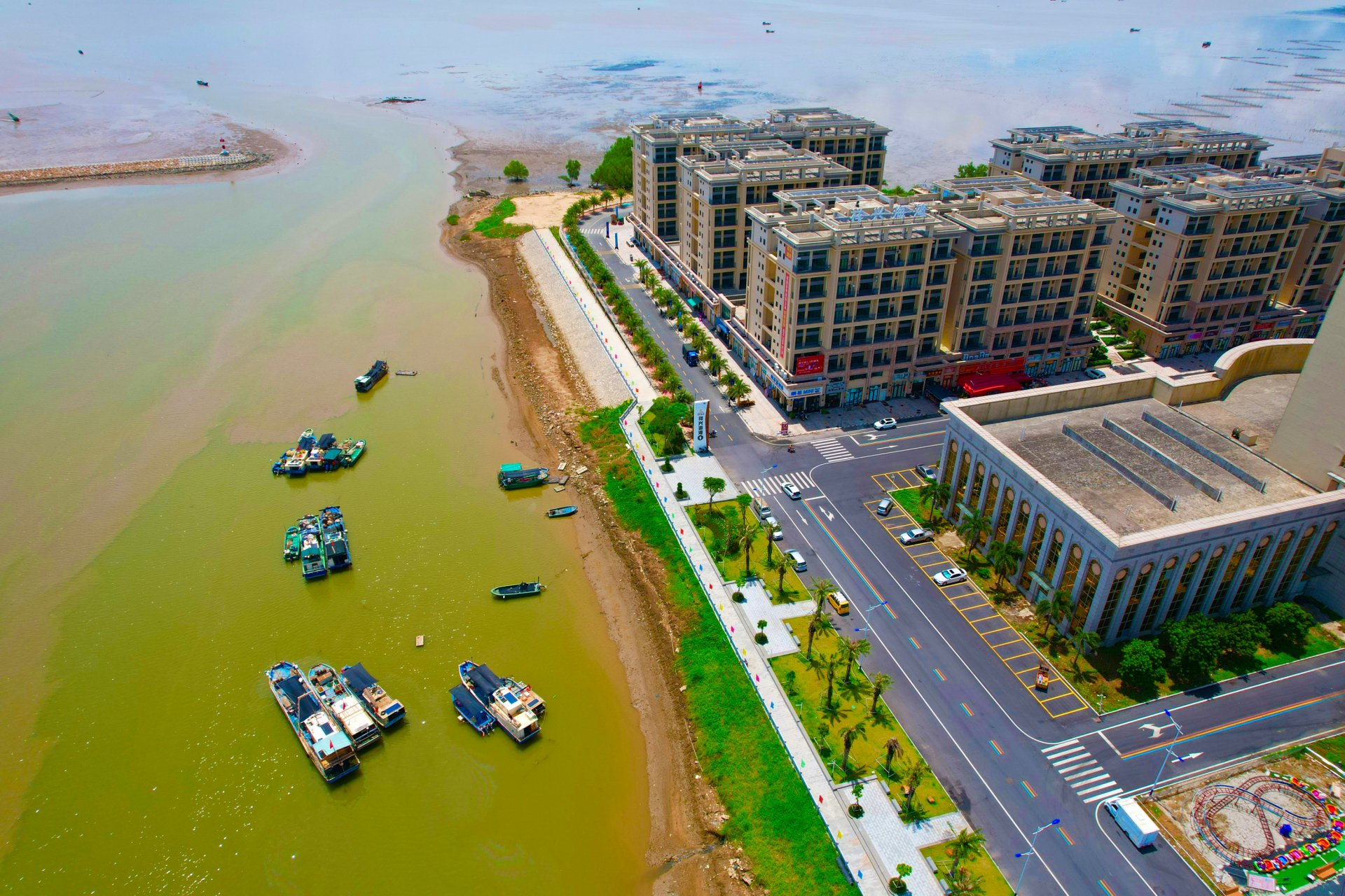 我的旅行日记# 广东台山市的广海镇,位于台山市的东南端,与端芬镇