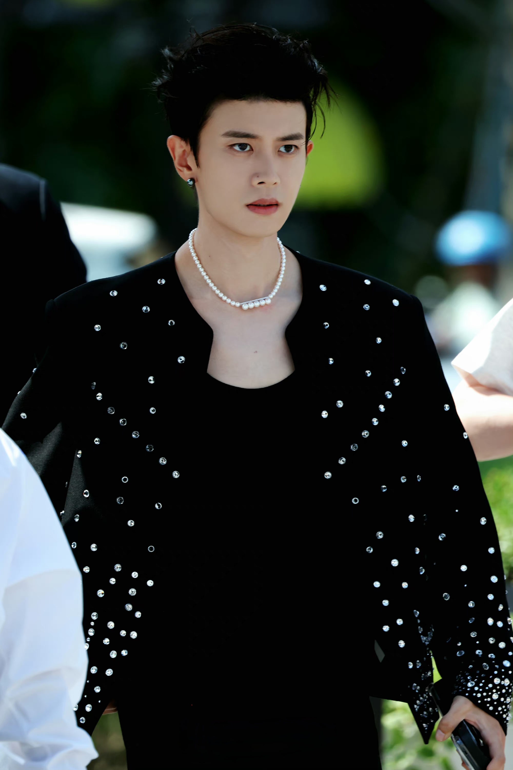 [鲜花]今日,tasaki 中国区品牌代言人任嘉伦的彩排生图路透