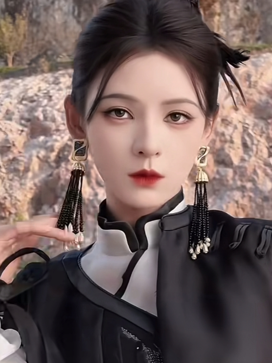 热点我来评#张予曦最新照片!妥妥的小说女主脸!