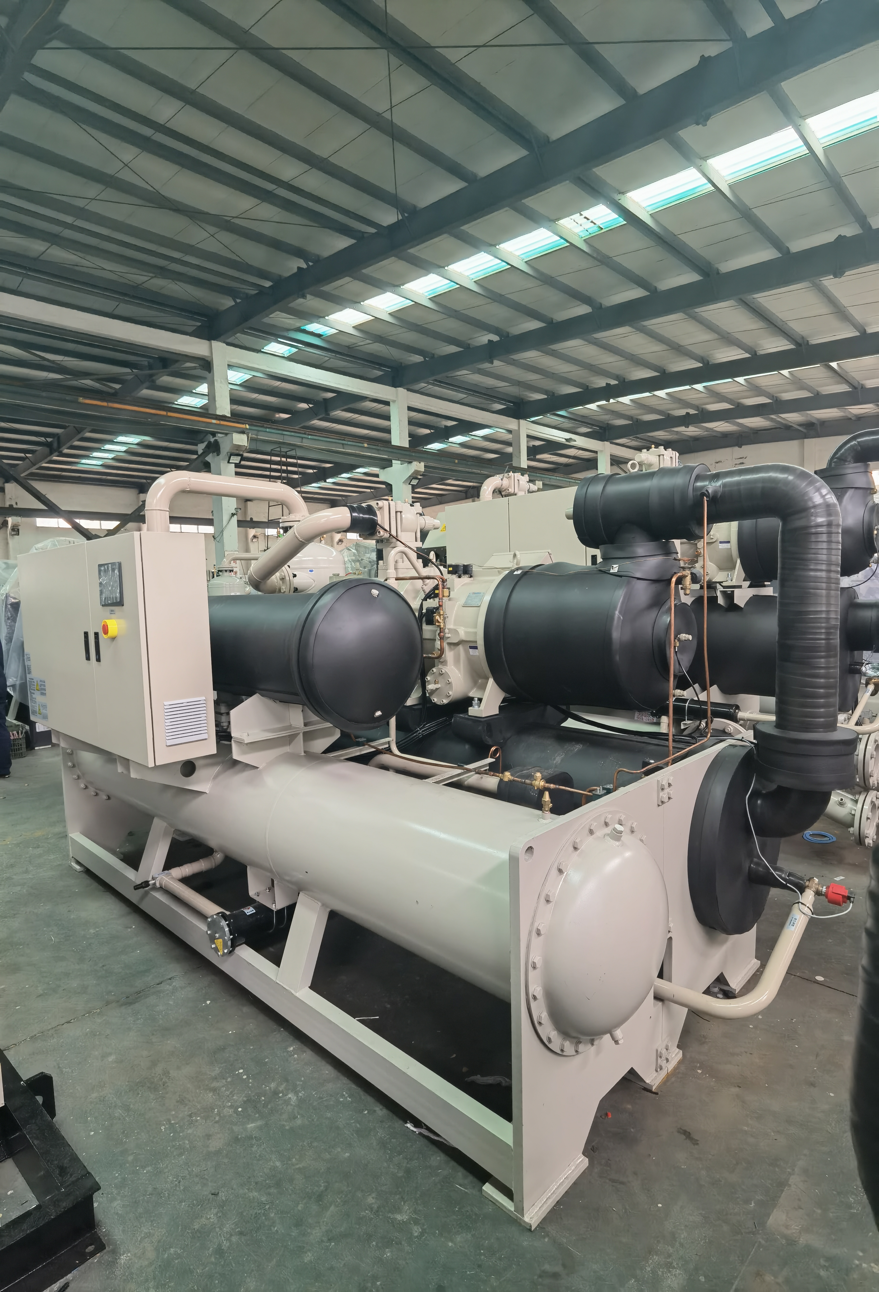 凌静制冷取得一种水冷涡旋式工业冷水机组专利提高了整个制冷循环的效率(图1)