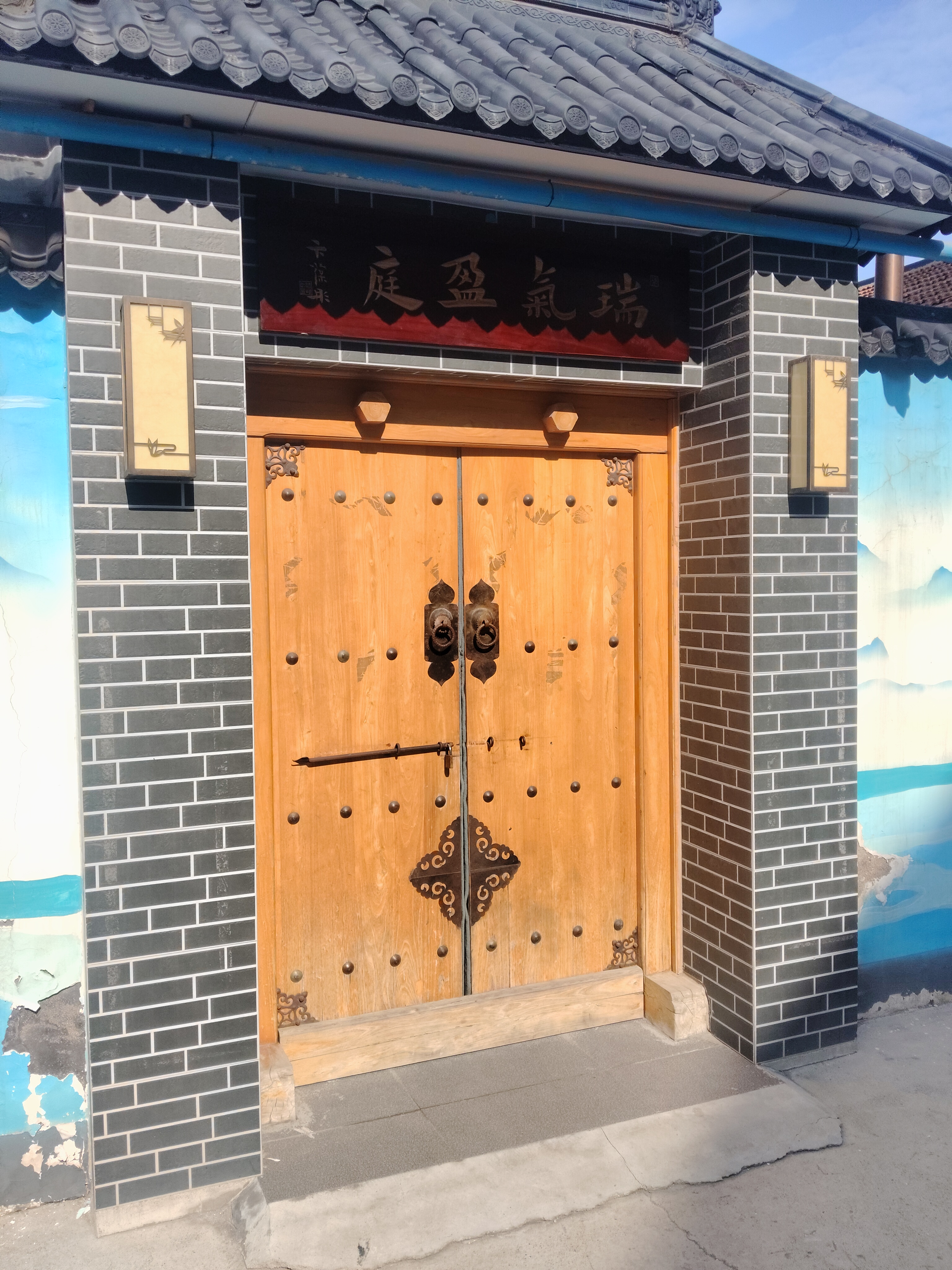 季青镇墨蔬院的大门牌楼农家乐大门侧面武家屋敷大门农家乐清水墙门头