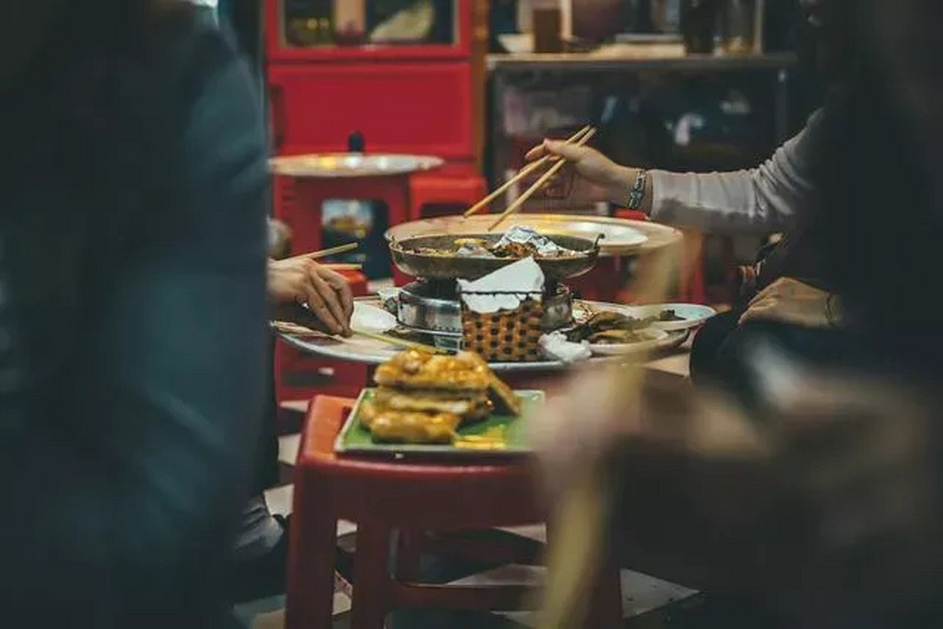 郭德綱開飯店,郭家菜,黃了 孟非開飯店,孟非的小面,黃了 趙薇開飯店