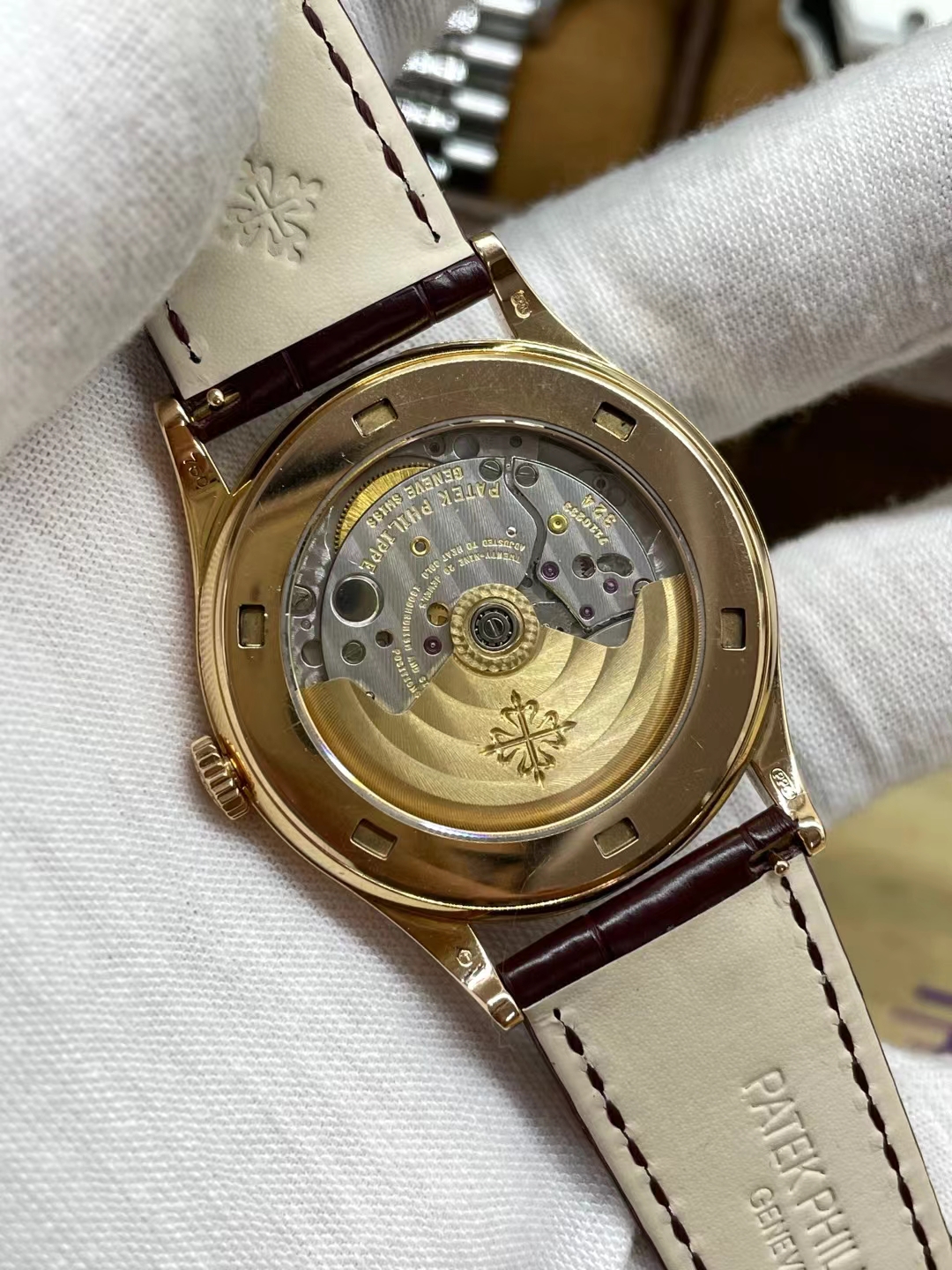 百达翡丽pp正七5296r 除机芯外全部正品 升级324机芯鎏金刻字 无卡度