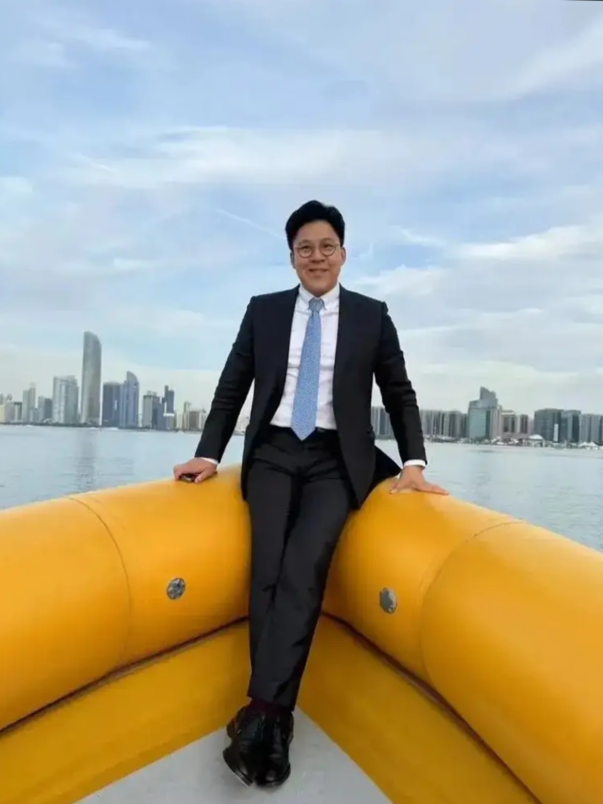 霍启刚:以行动诠释家国担当,引领香港青年新篇章