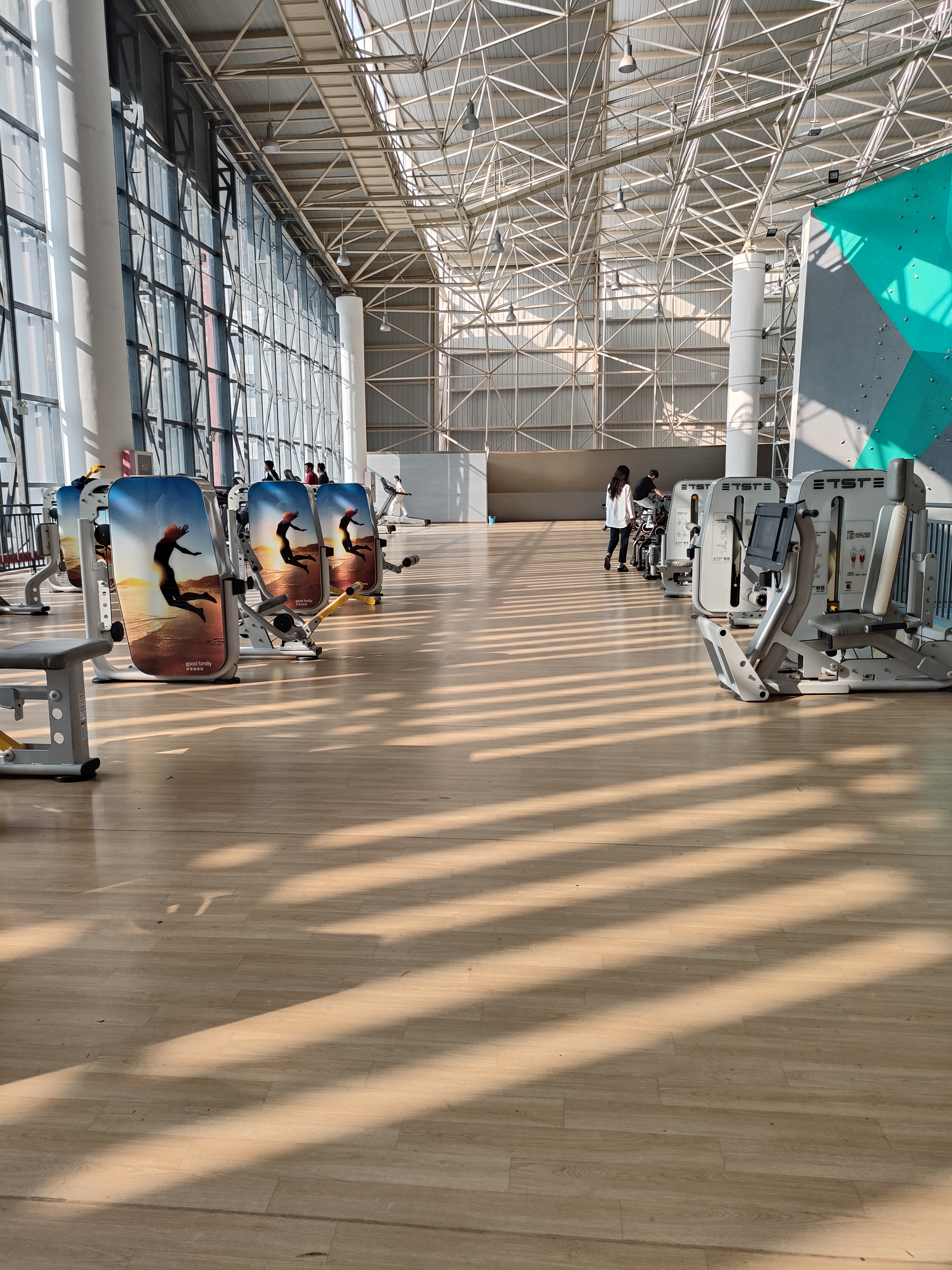 北京体育大学辅助训练馆小米公司武汉总部运动室厦门技师学院体育馆