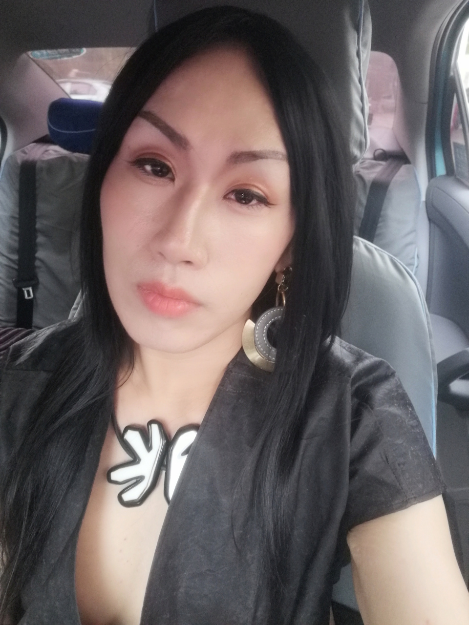 coco姐～又是疲惫的一天 亚历山大麦昆～穿的我好累!