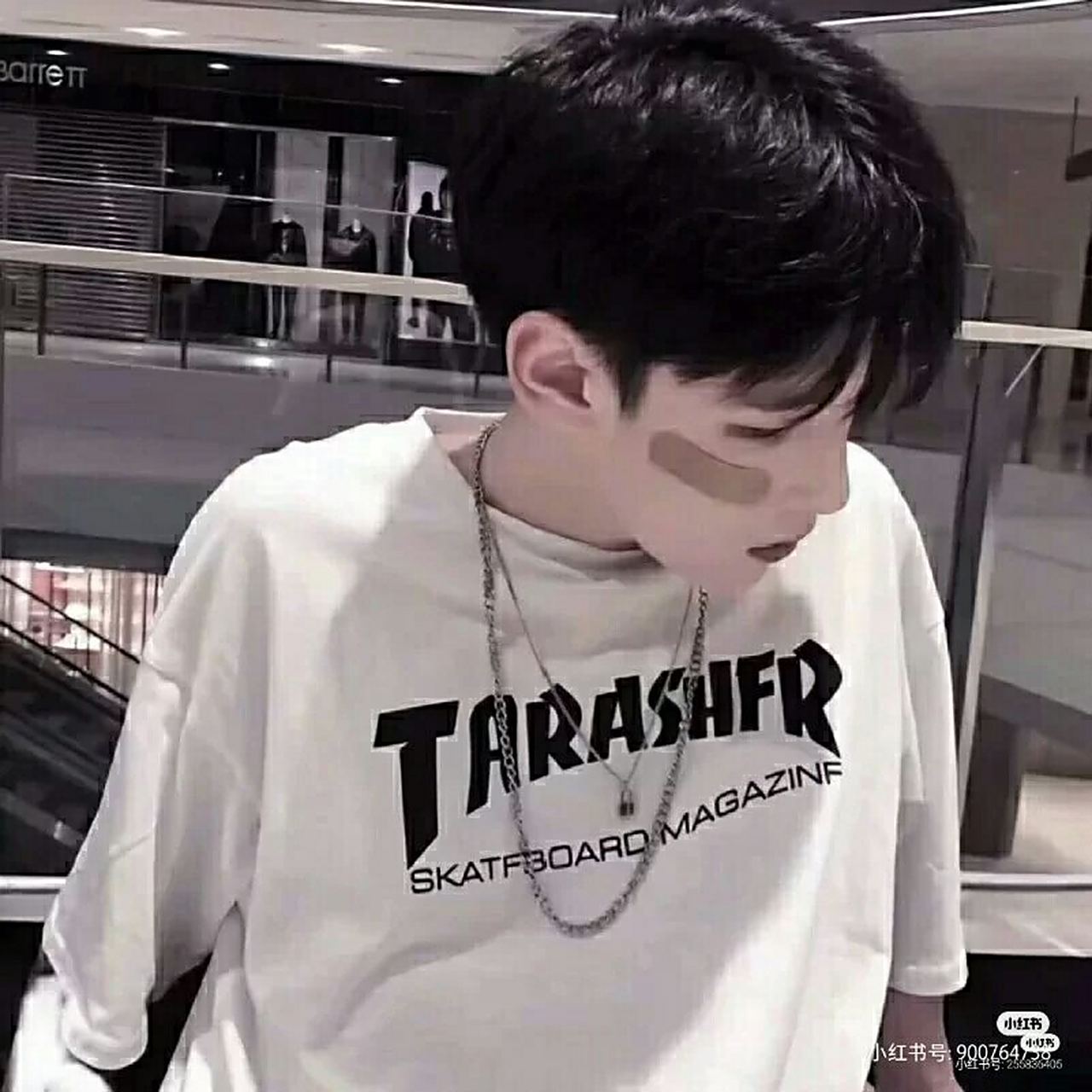帅气的男生照片18岁