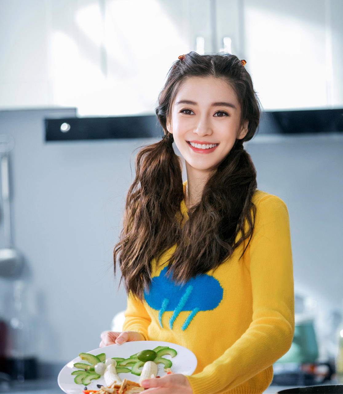 最近"杨颖身份证上的名字"登上了热搜.