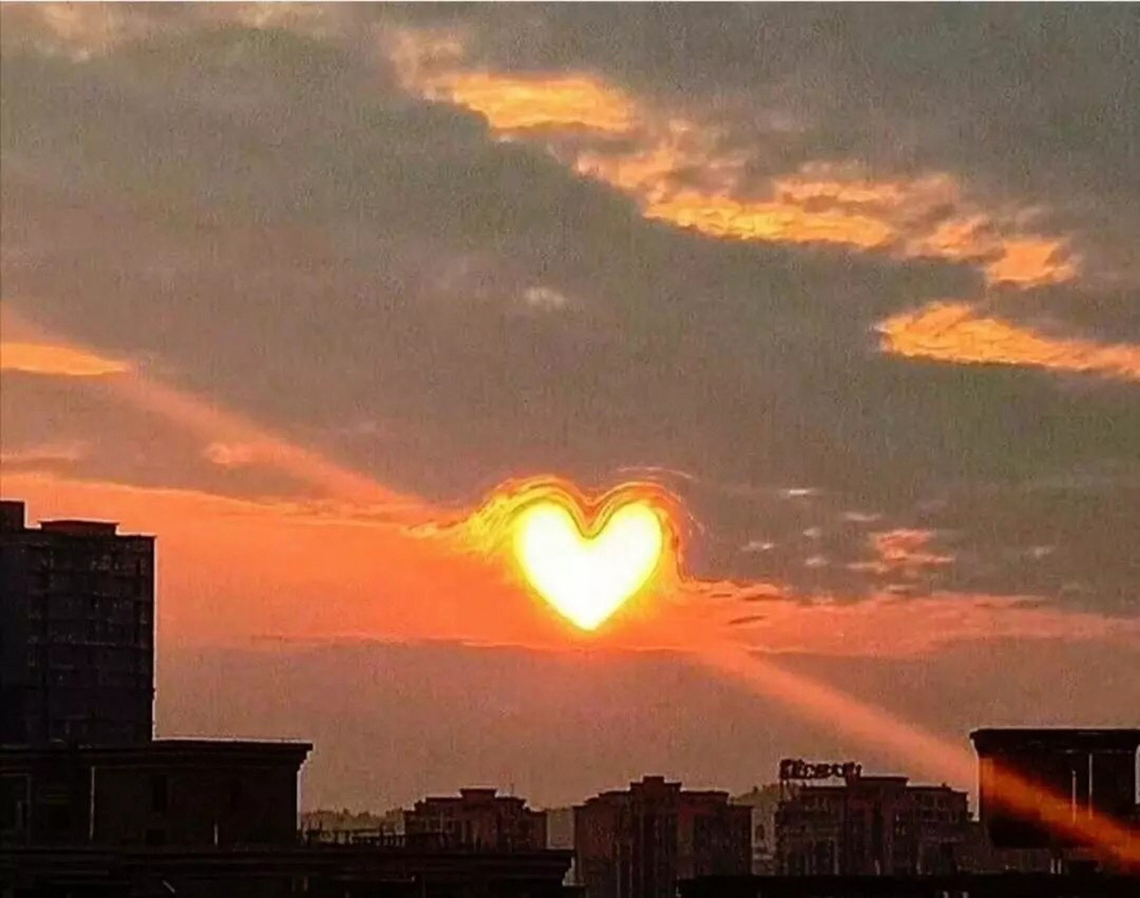 "love rises and sets" 爱意东升西落 "romantic till death" 浪漫至