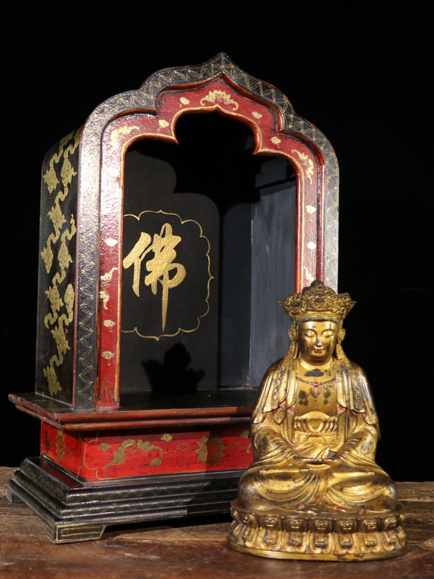 老堂号实木漆金佛龛供奉纯铜观音菩萨一套,佛龛形制规整古朴 佛像殊胜