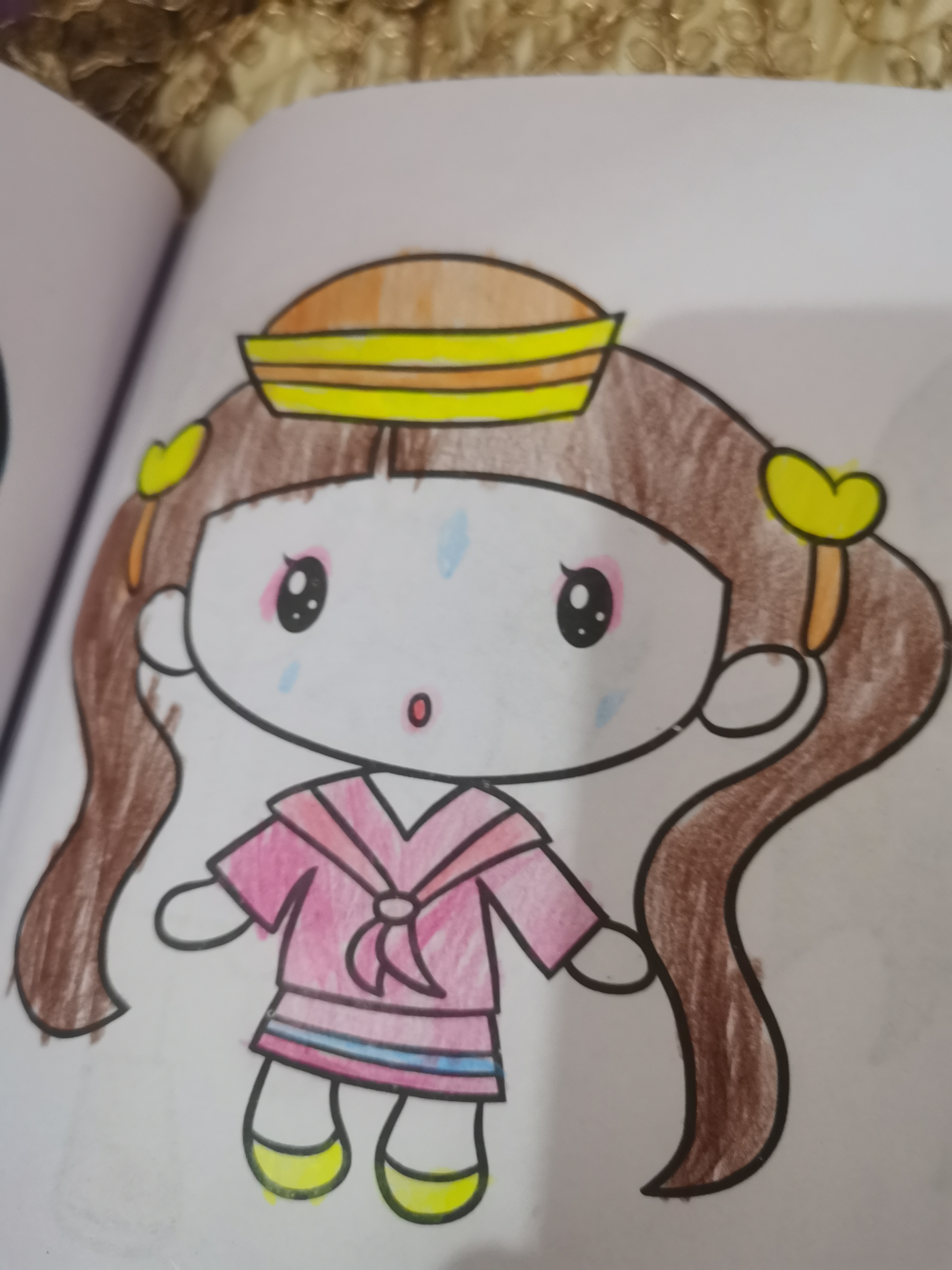 这些是我画的,还有很多呢,你们随便看