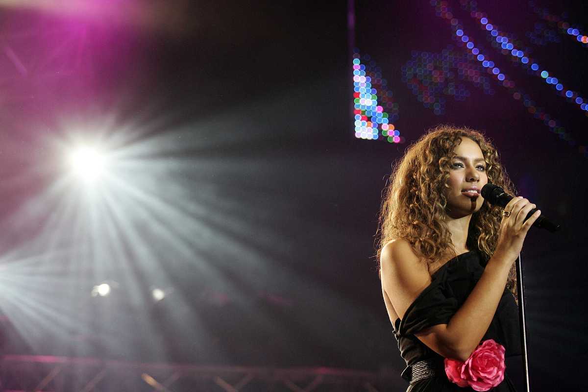 dana winner(丹娜·云妮)是比利时女歌手