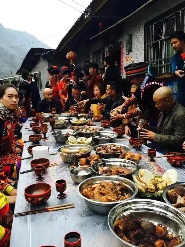 我对彝族的一些习俗感到非常不赞同!