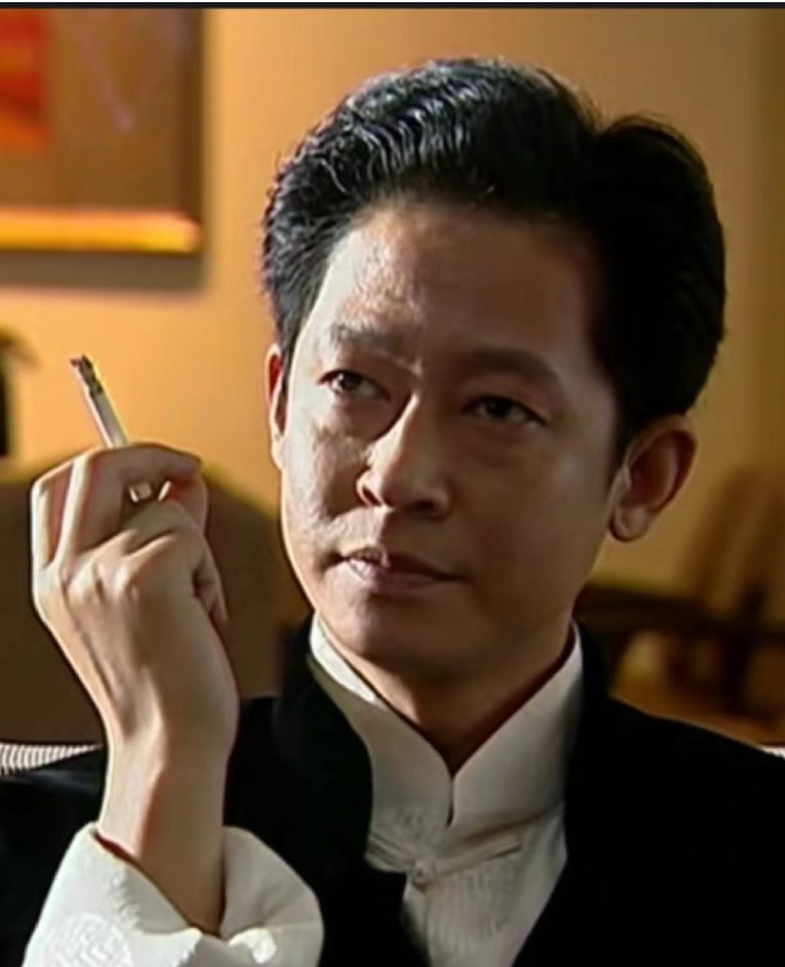 王志文说道:"人在囊中羞涩之时,无论行至何处,稍有不慎便会矮人一截