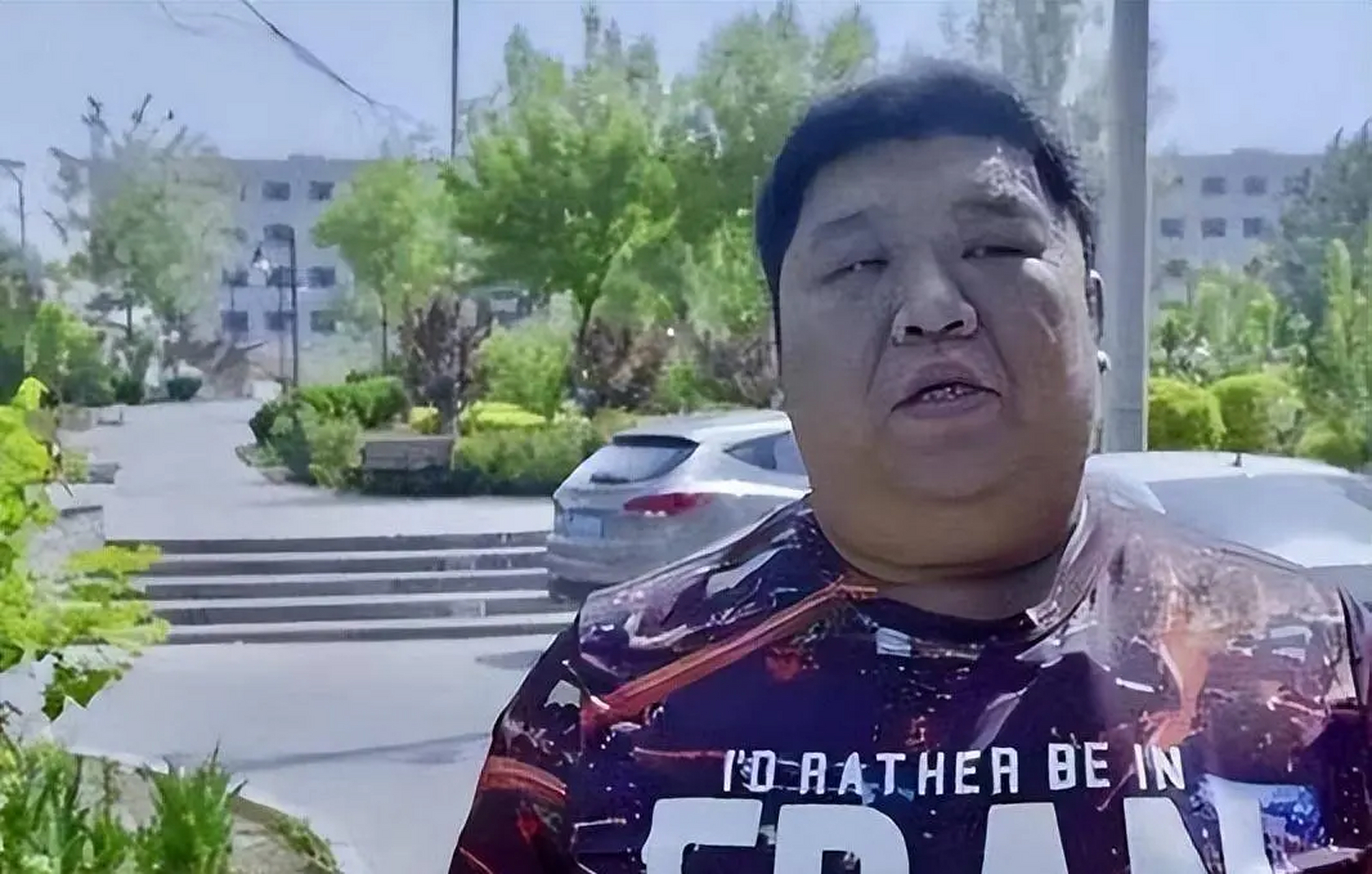 "一夜暴富先休妻!"2011年,北京小伙李旭拆迁暴富获千万家产,立刻与妻