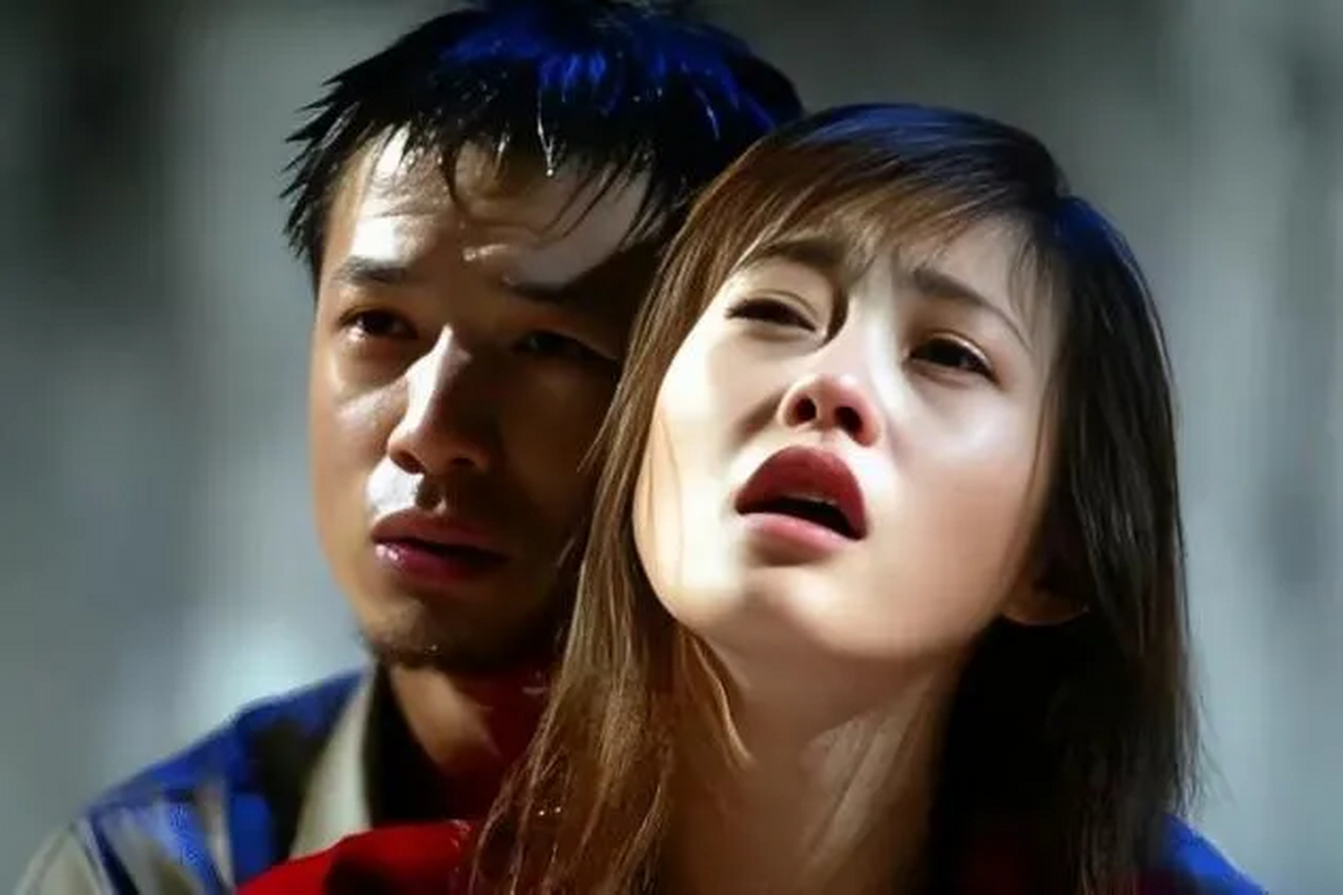 一次,邓超得知同居了三年的女友郝蕾想拍一部大尺度戏,坚决反对,结果