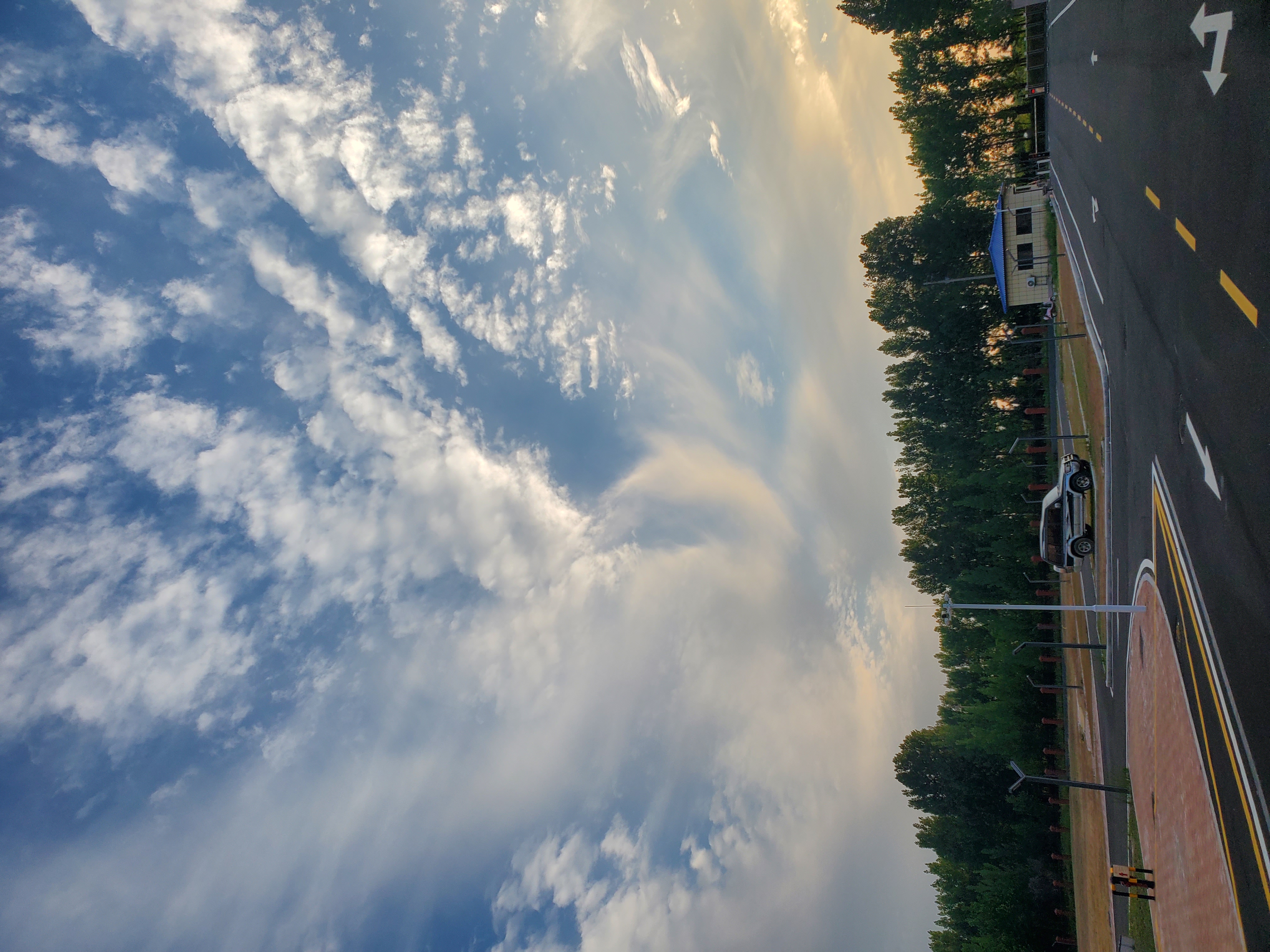 云天气今日情况