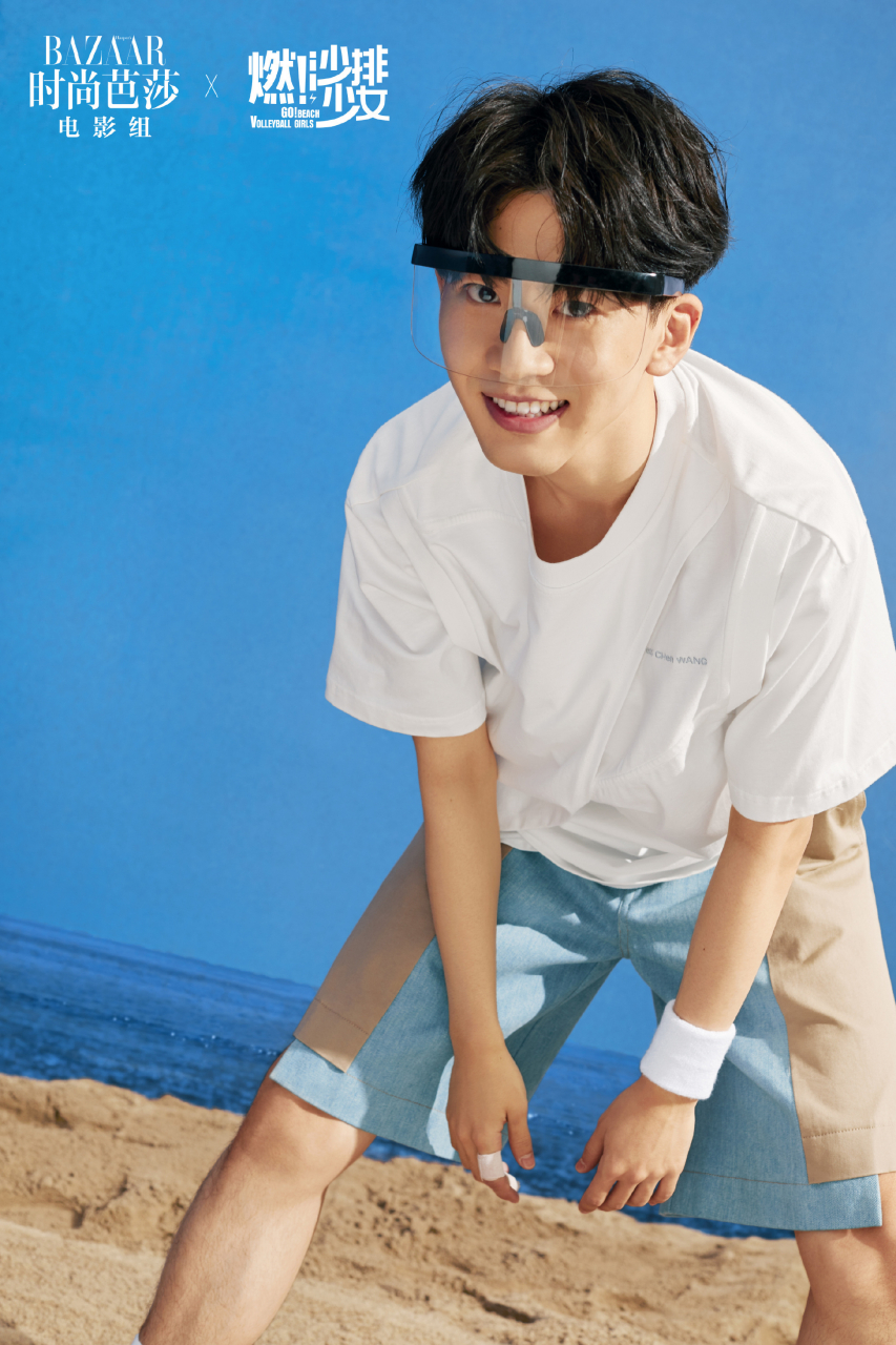 右隅影视联合出品,张雪迎,许龄月,费启鸣,高昮睿领衔主演的青春励志剧